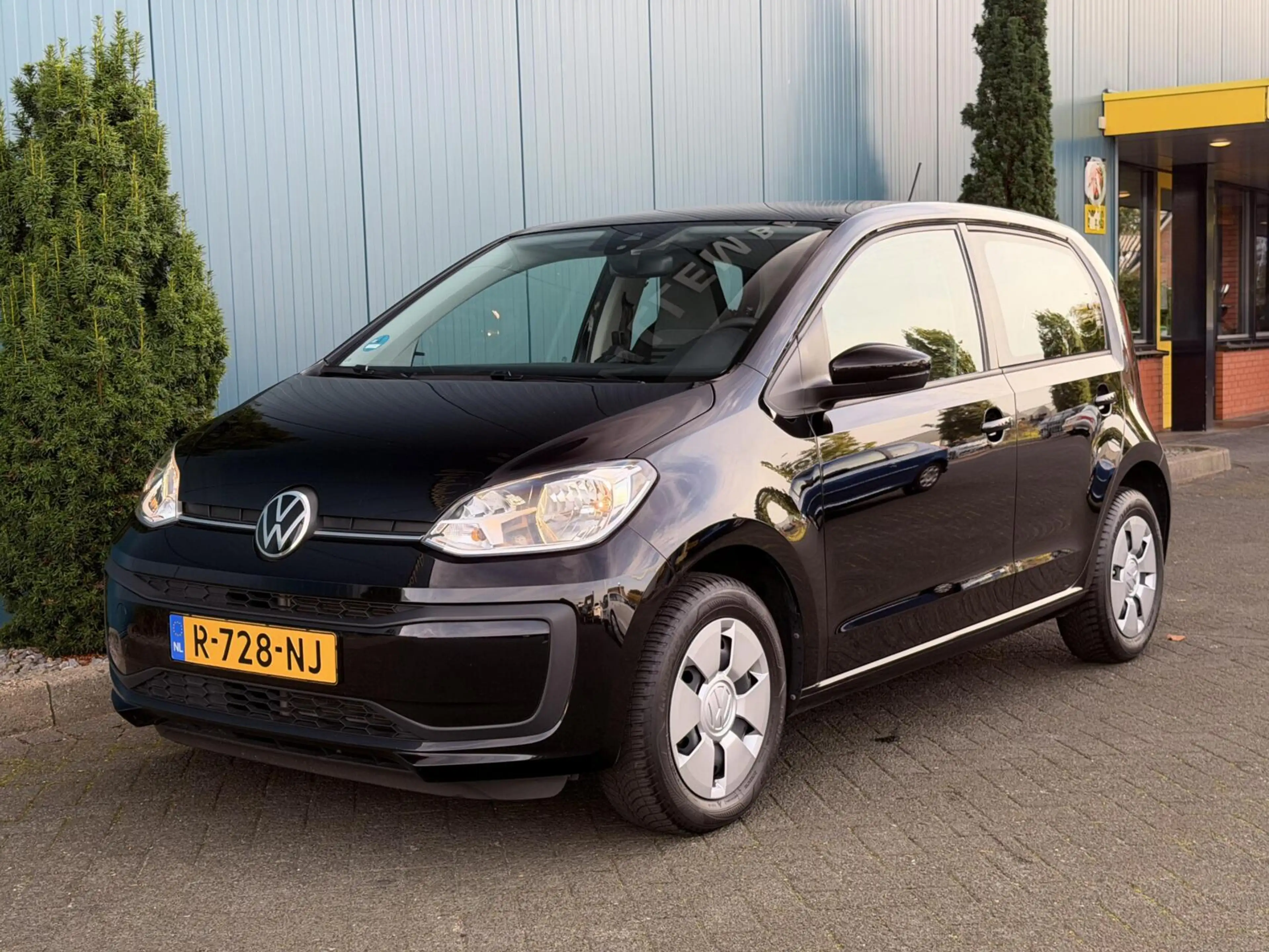 Volkswagen up! 1.0 AC | BLUETOOTH | DAB | 1'EIG — photo 5