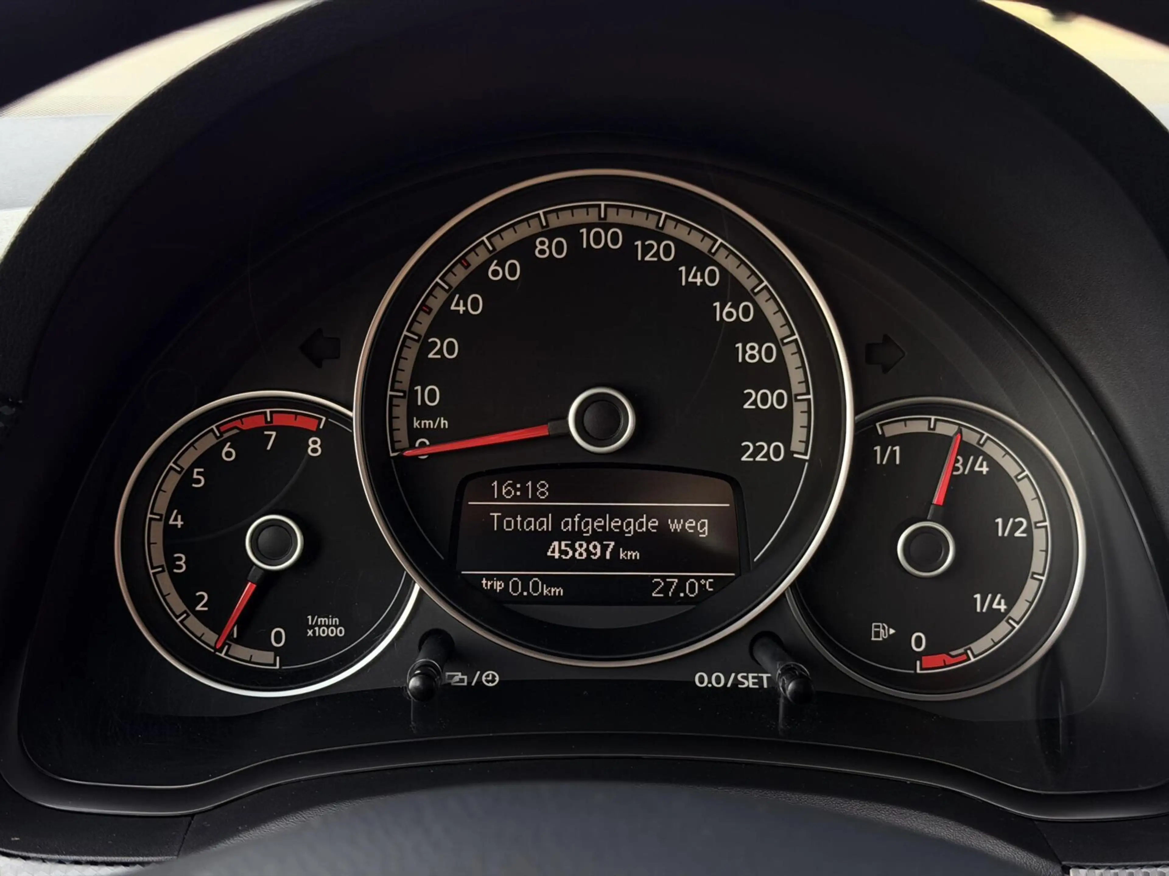 Volkswagen up! 1.0 AC | BLUETOOTH | DAB | 1'EIG — photo 16