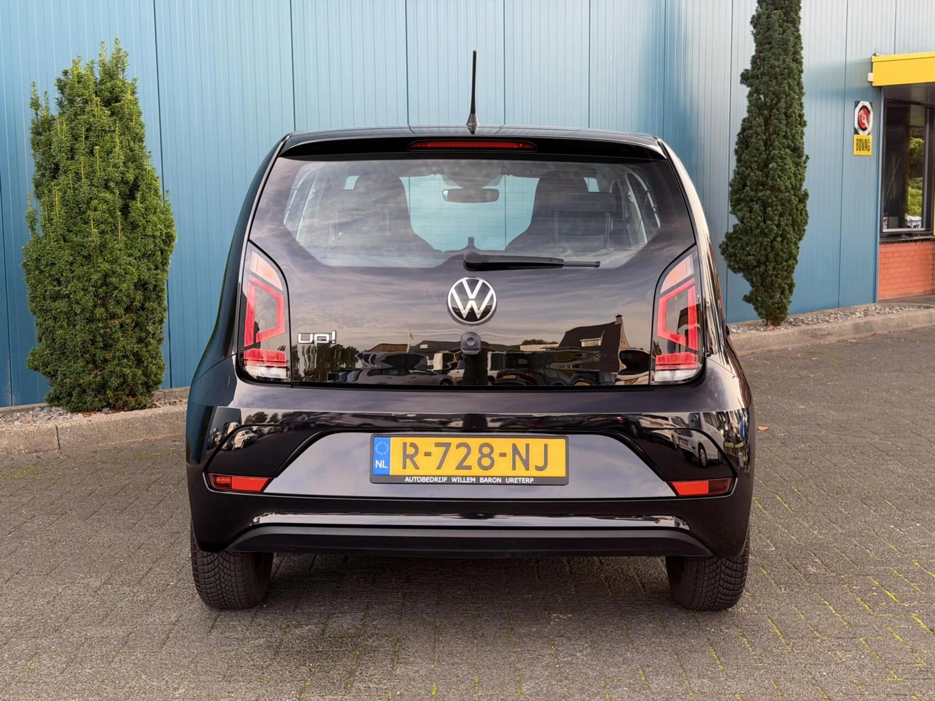 Volkswagen up! 1.0 AC | BLUETOOTH | DAB | 1'EIG — photo 12