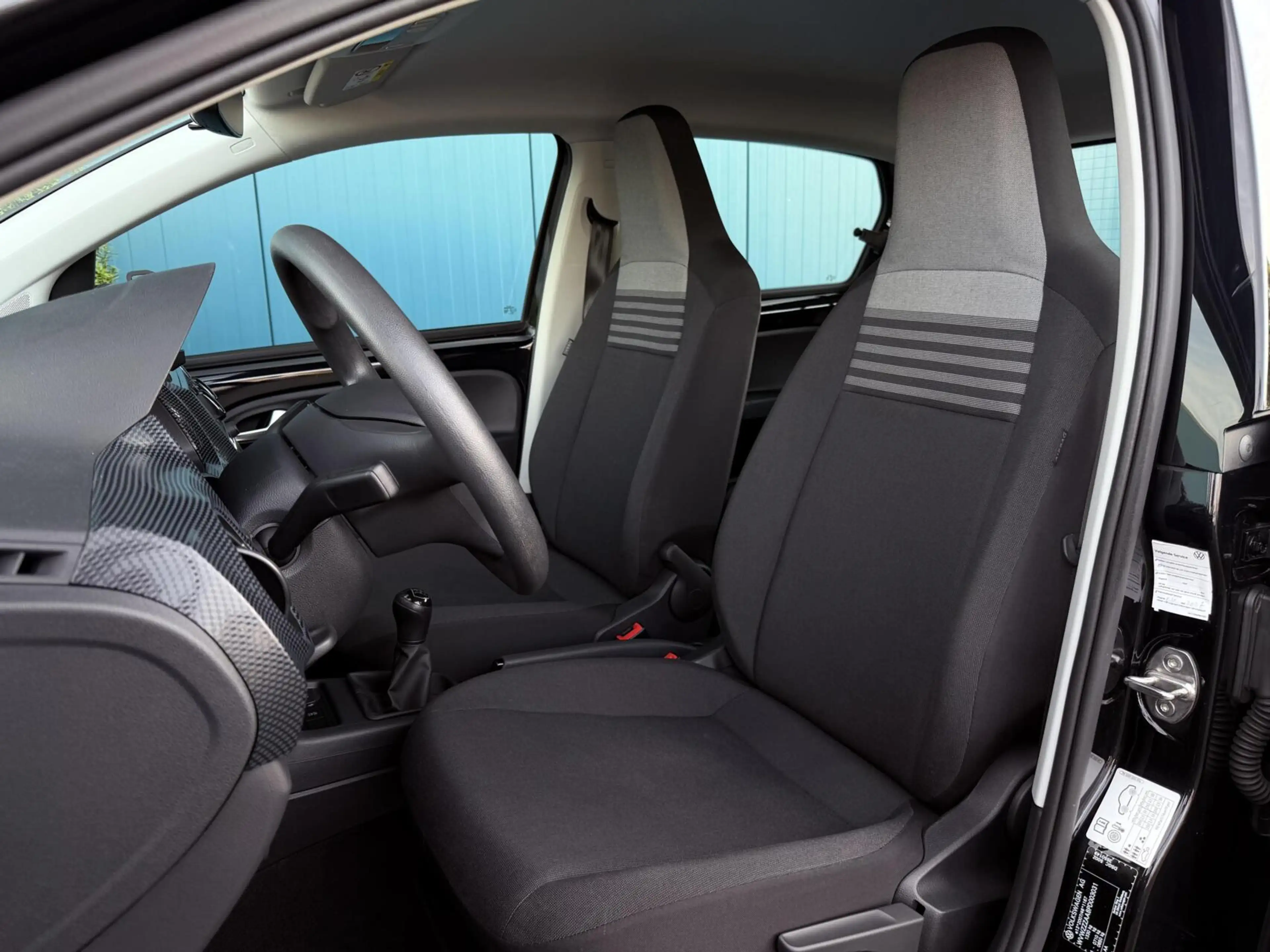 Volkswagen up! 1.0 AC | BLUETOOTH | DAB | 1'EIG — photo 8
