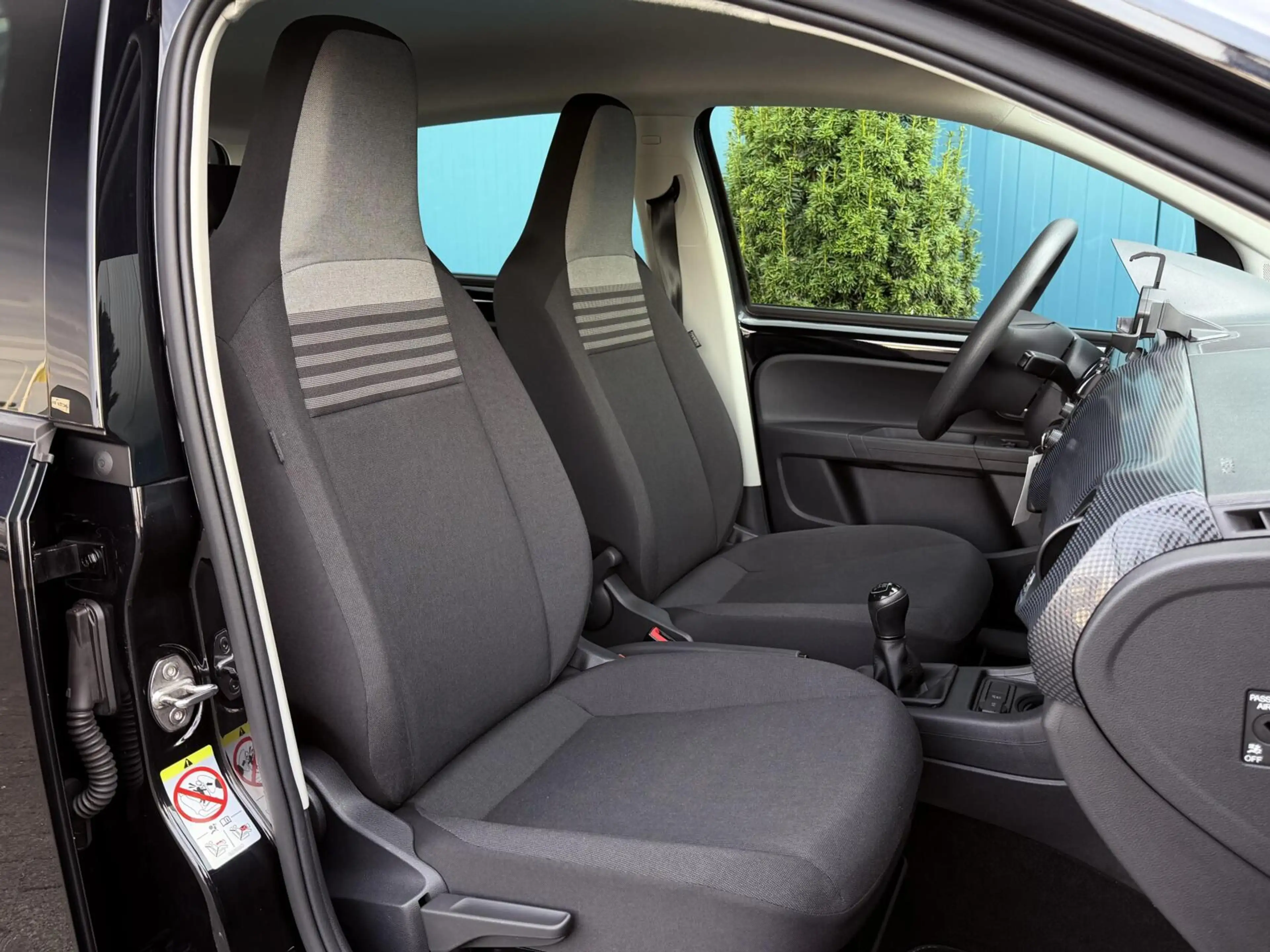 Volkswagen up! 1.0 AC | BLUETOOTH | DAB | 1'EIG — photo 26