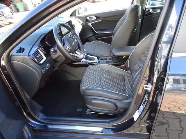 Kia Xceed view 10