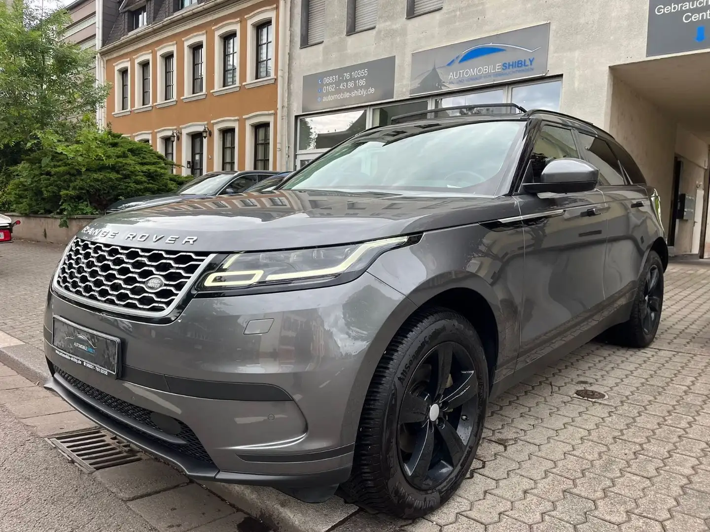Land Rover Range Rover Velar 2.0 D180 SE Leder, Panorama Grau - 1