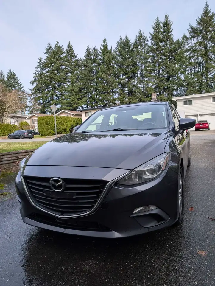 Mazda 3 снимка Mazda 3