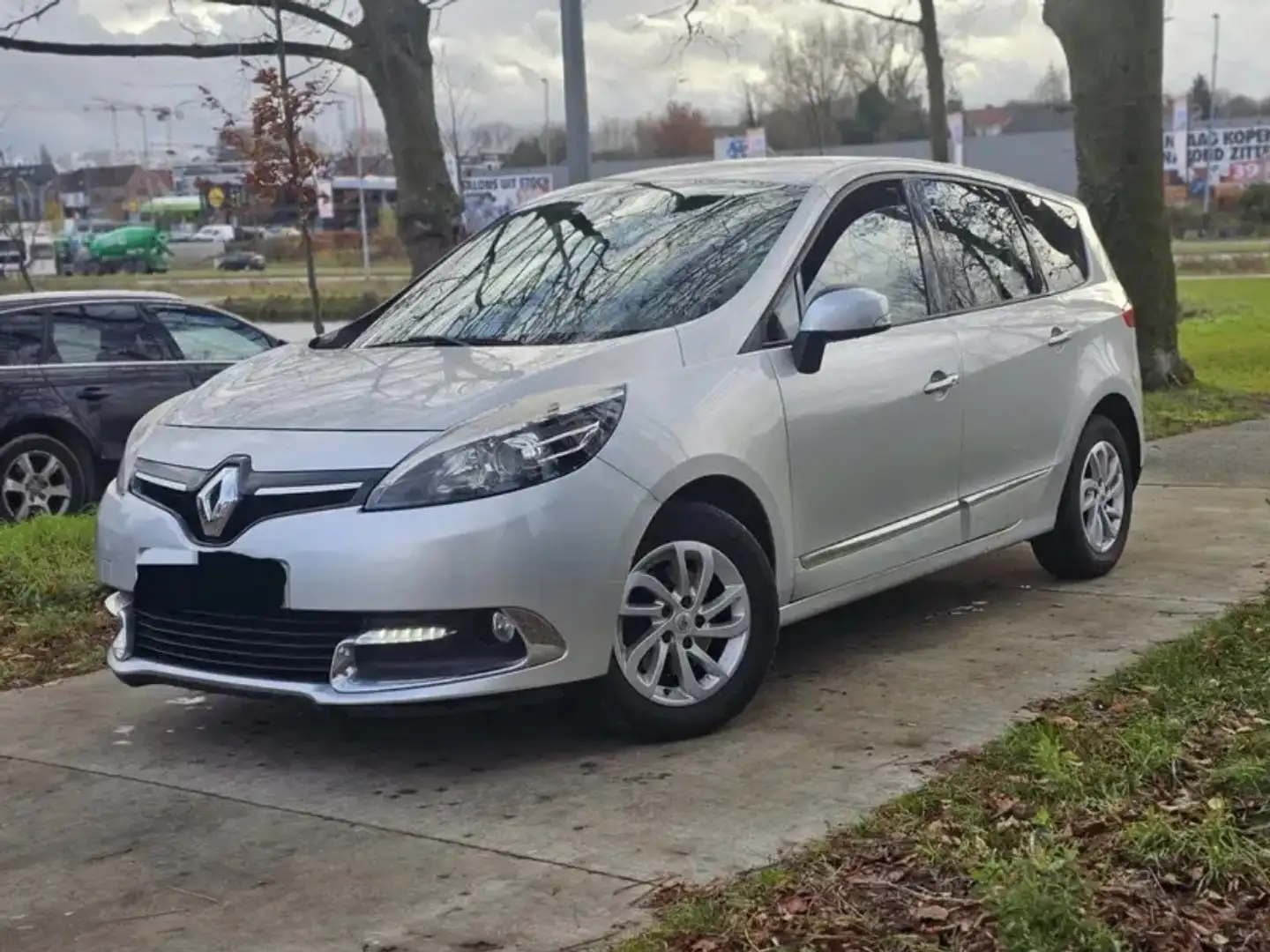 Renault Grand Scenic Energy dCi 130 Start & Stop Dynamique - 1