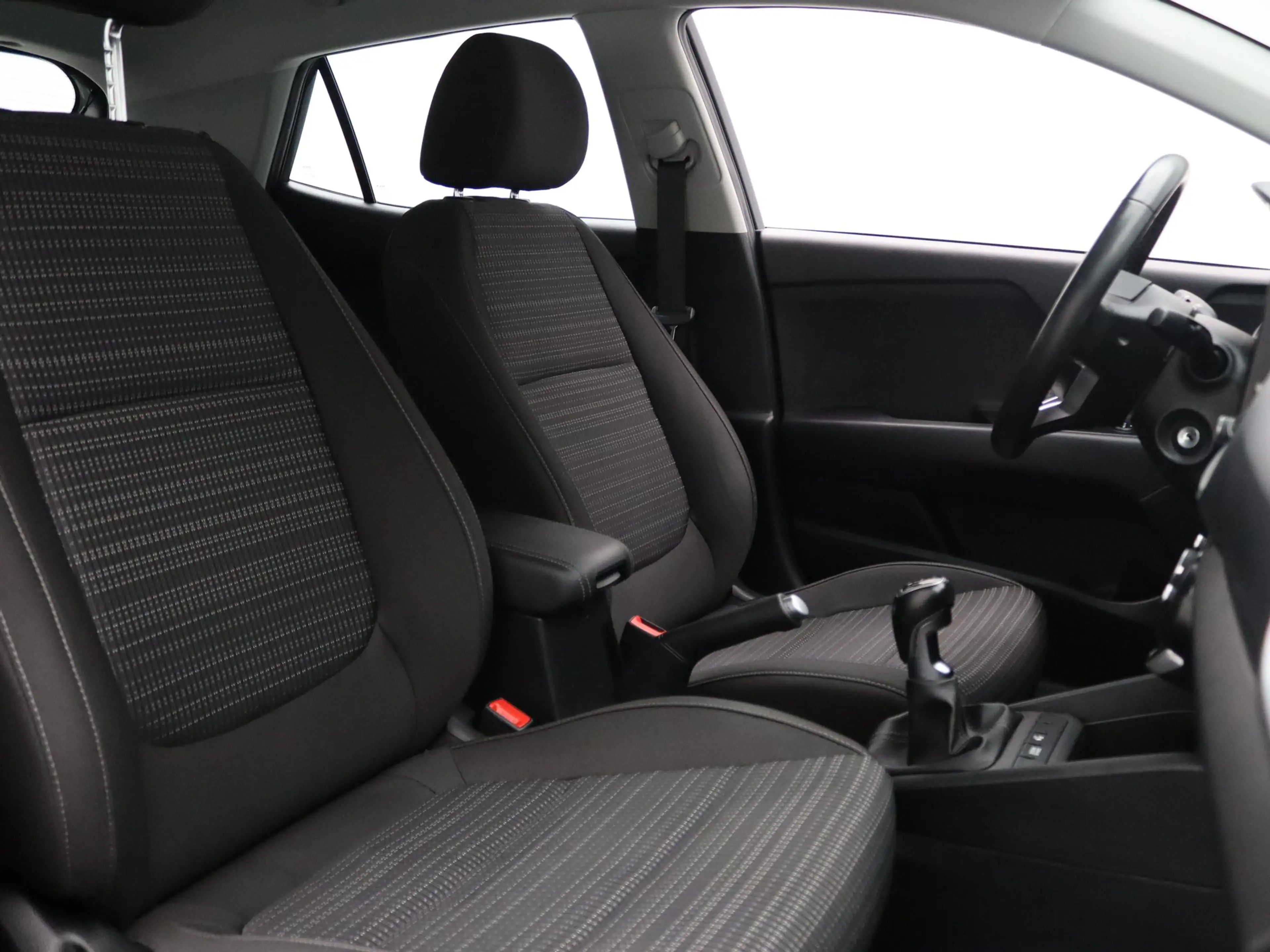 Kia Stonic 100pk T-GDi MHEV DynamicLine Apple Carplay/Android — photo 28