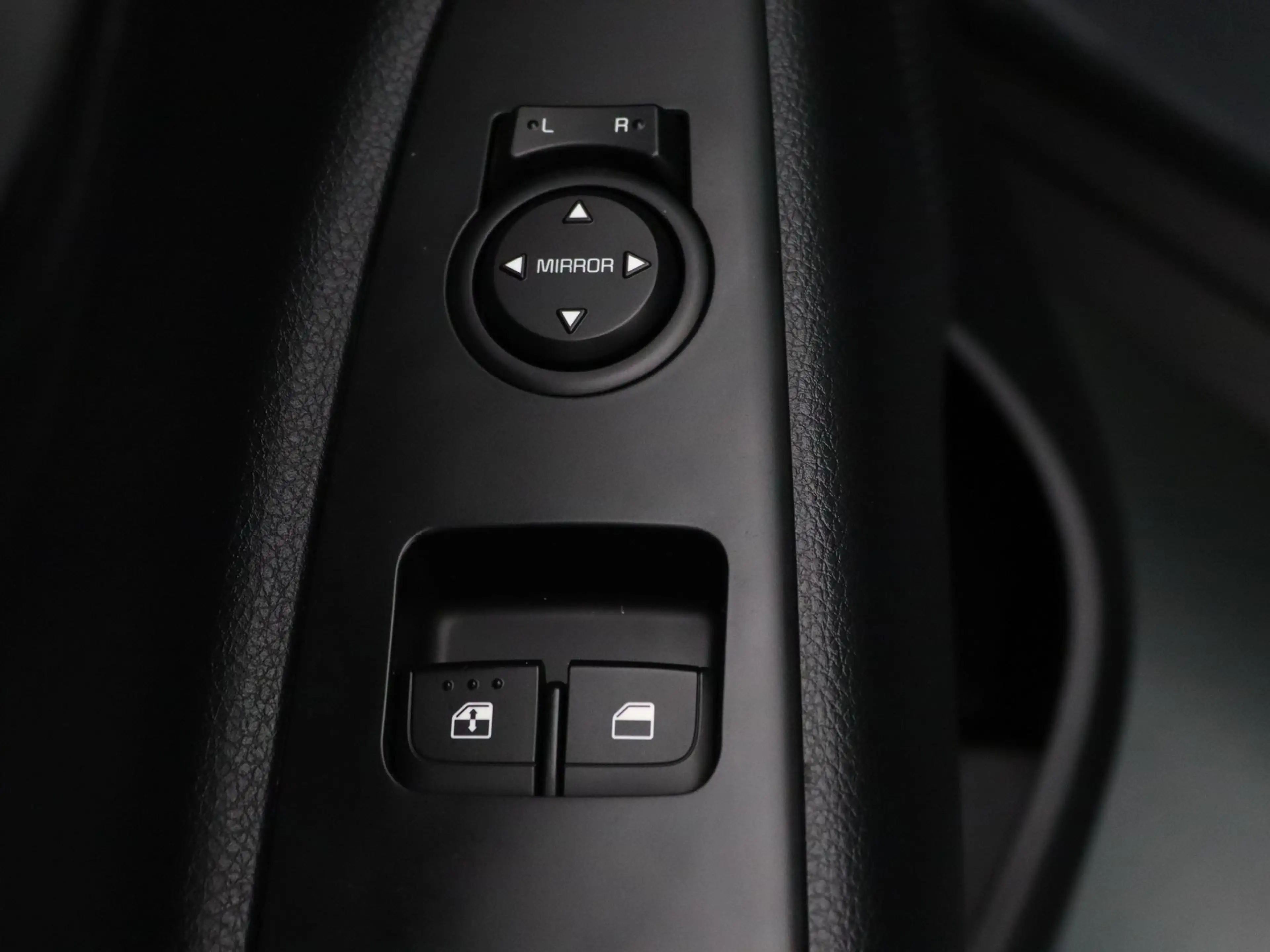 Kia Stonic 100pk T-GDi MHEV DynamicLine Apple Carplay/Android — photo 19