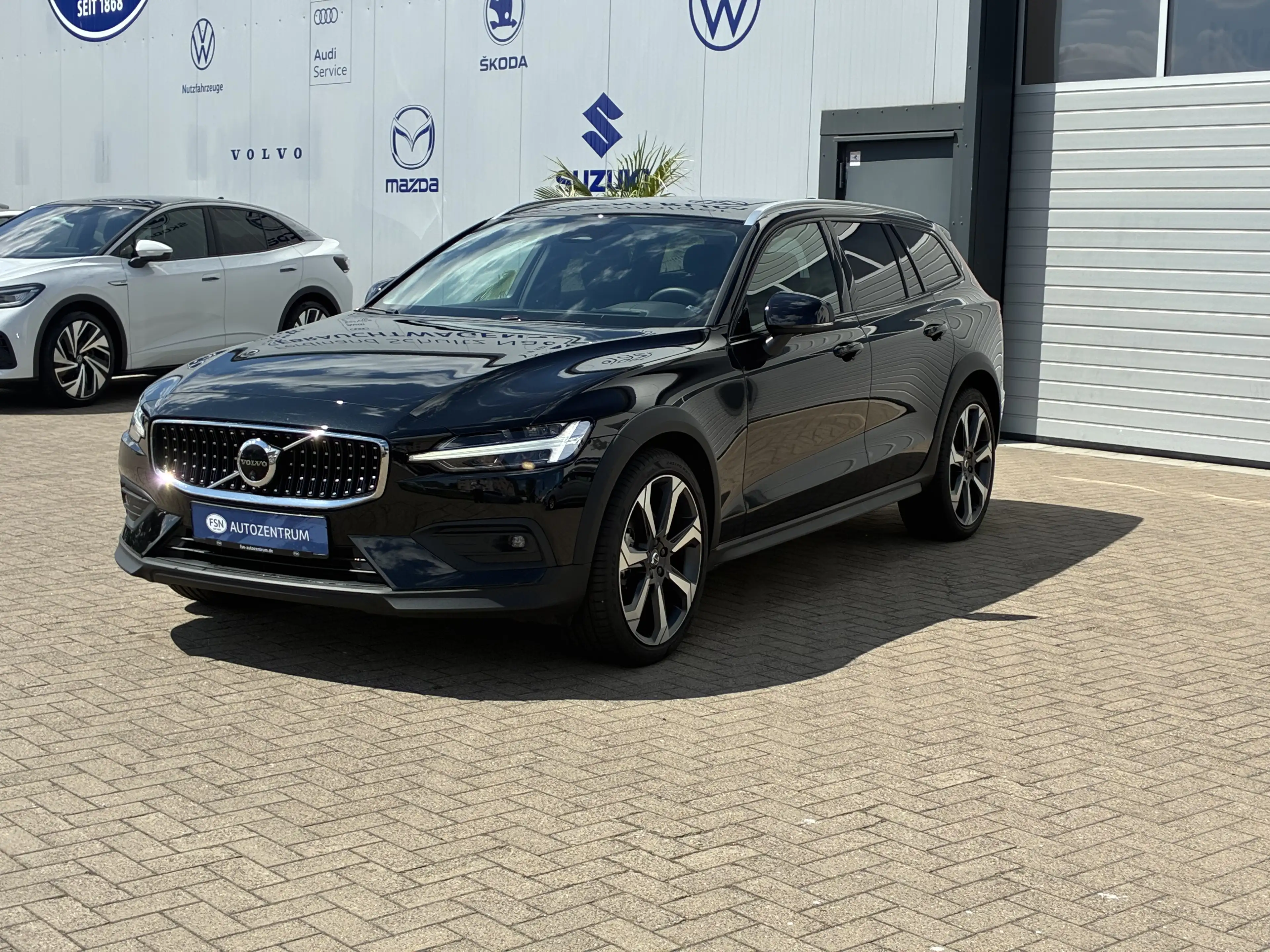 Volvo V60 Cross Country B4 Ultimate AWD LED 360° Memory