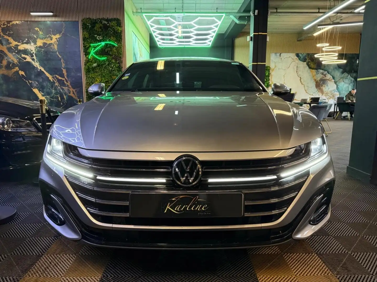 Volkswagen Arteon 2.0 TDI 150 cv BLUEMOTION R-LINE DSG7 BVA I Suivi VW - Siège chauf AV/AR - CARPLAY Schwarz - 2