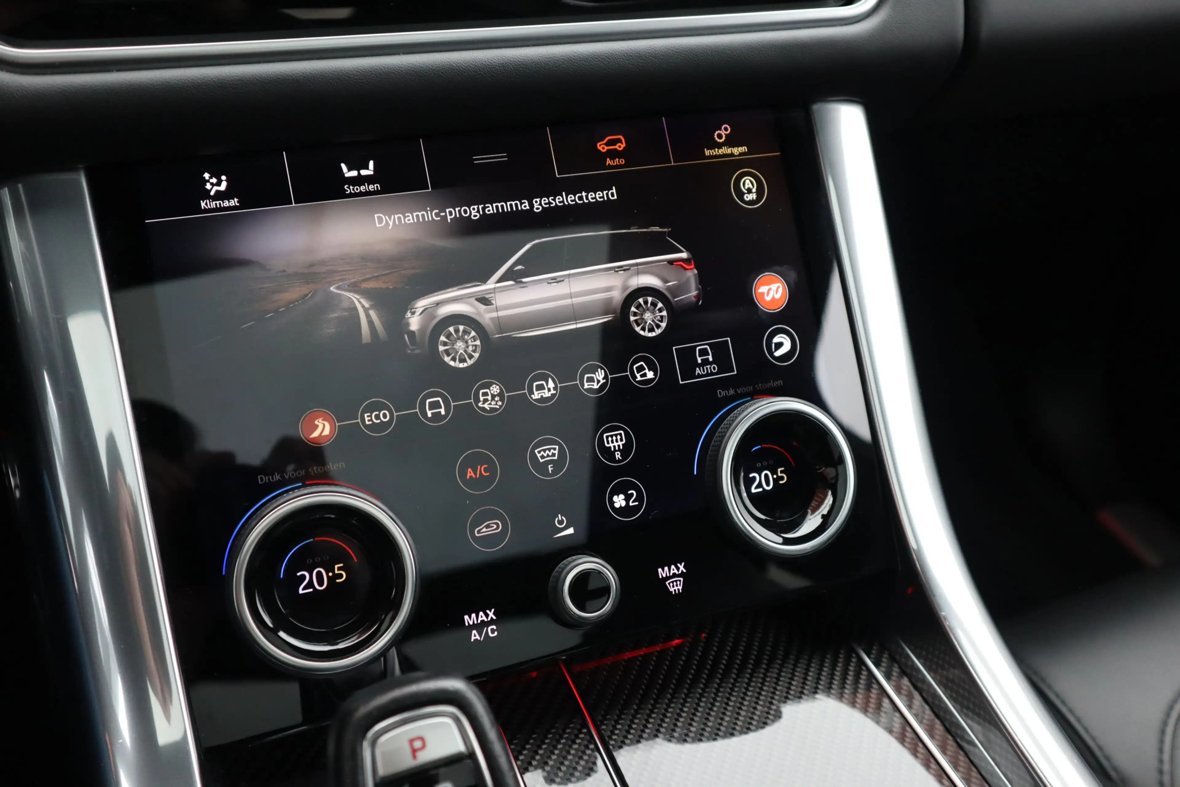 Land Rover Range Rover Sport P575 SVR | Carbon interieur, Meridian Audio, Adapt — photo 28