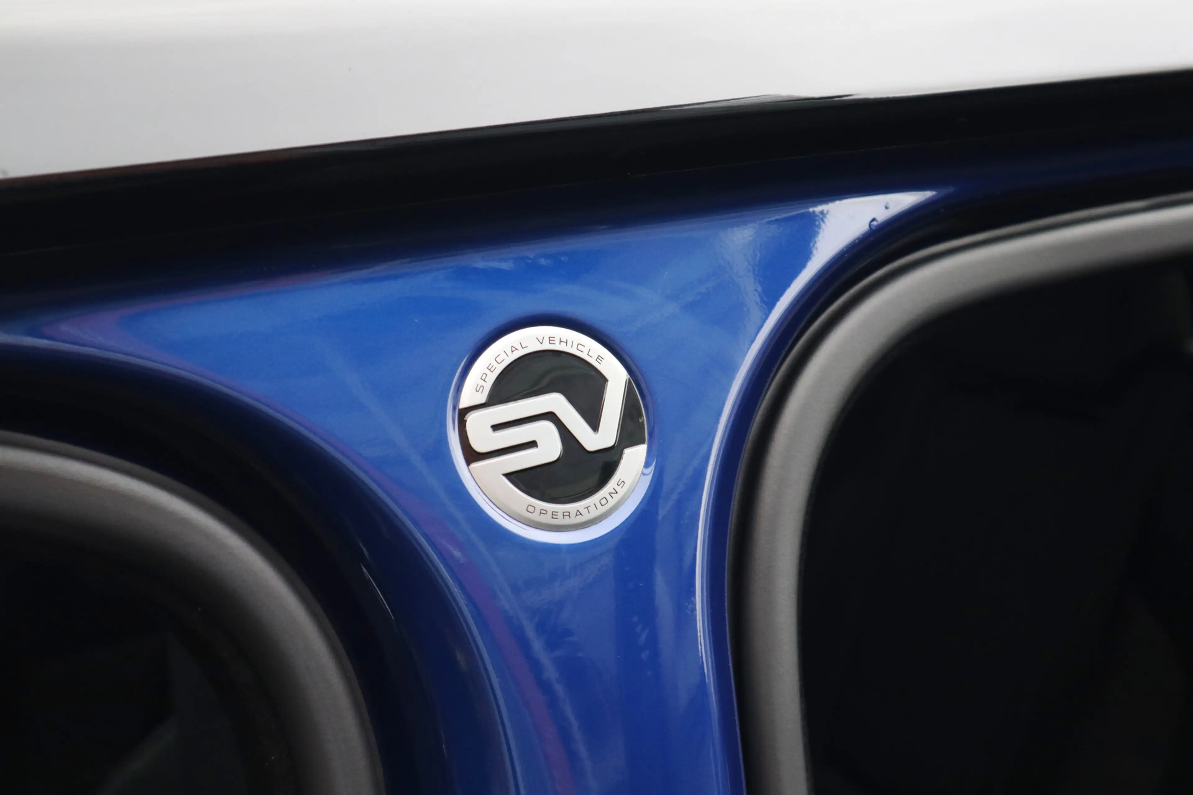 Land Rover Range Rover Sport P575 SVR | Carbon interieur, Meridian Audio, Adapt — photo 11