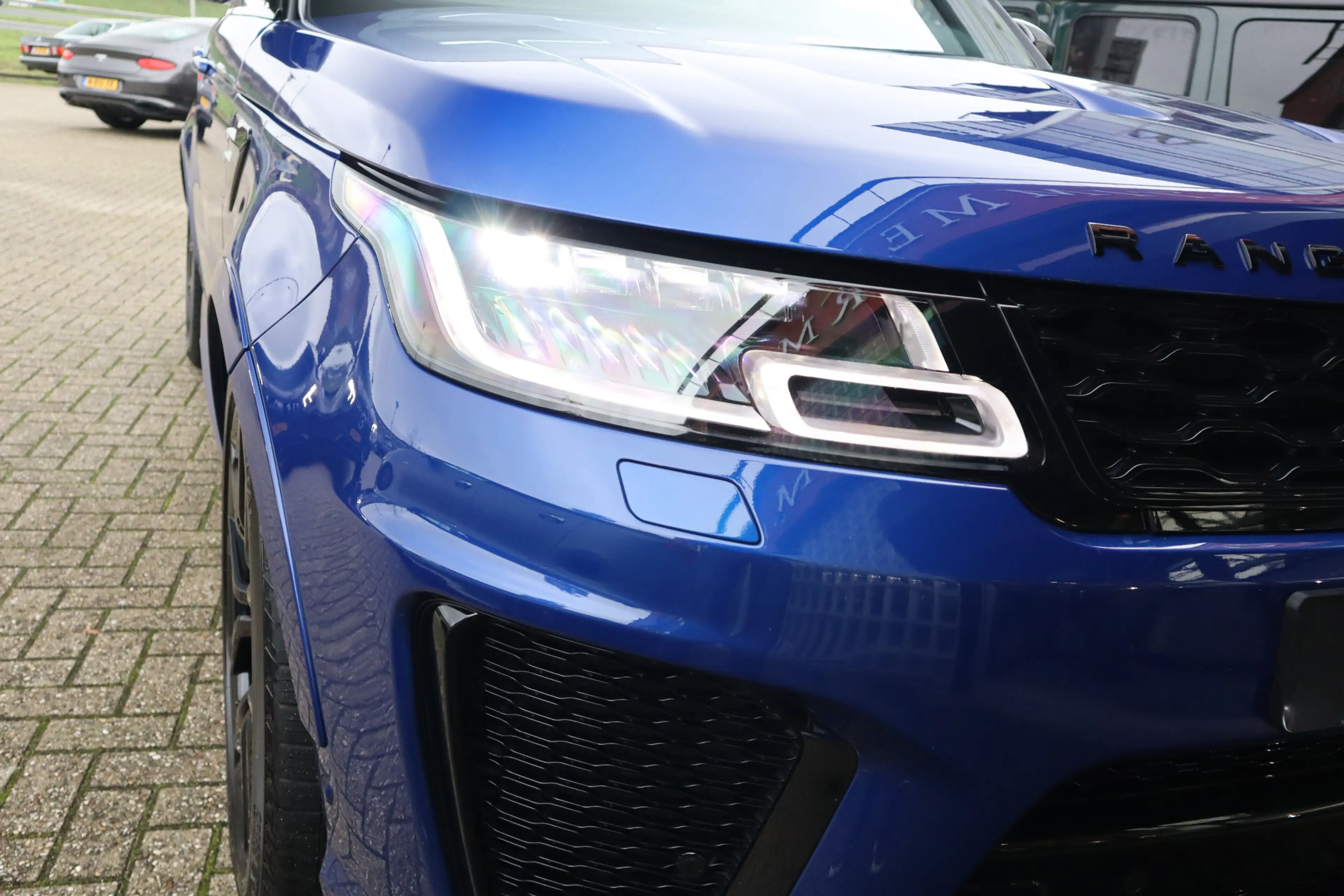 Land Rover Range Rover Sport P575 SVR | Carbon interieur, Meridian Audio, Adapt — photo 9