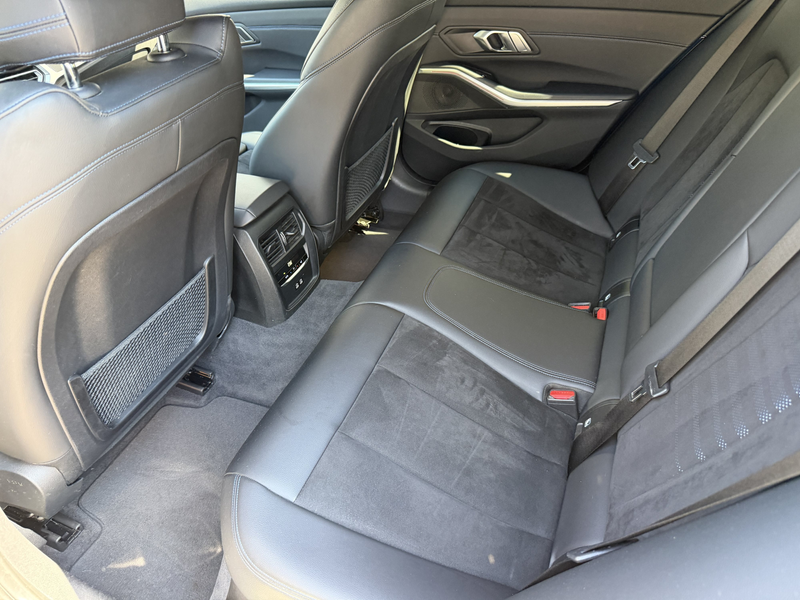 BMW 340 M340d xDrive Touring — photo 10