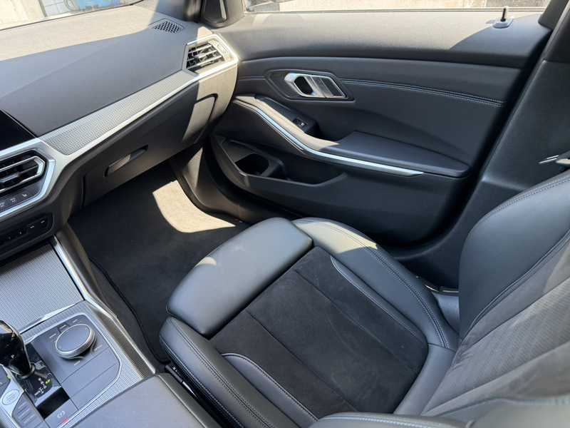 BMW 340 M340d xDrive Touring — photo 9