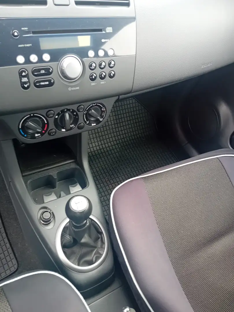 Suzuki Swift Export oder Händler - 2