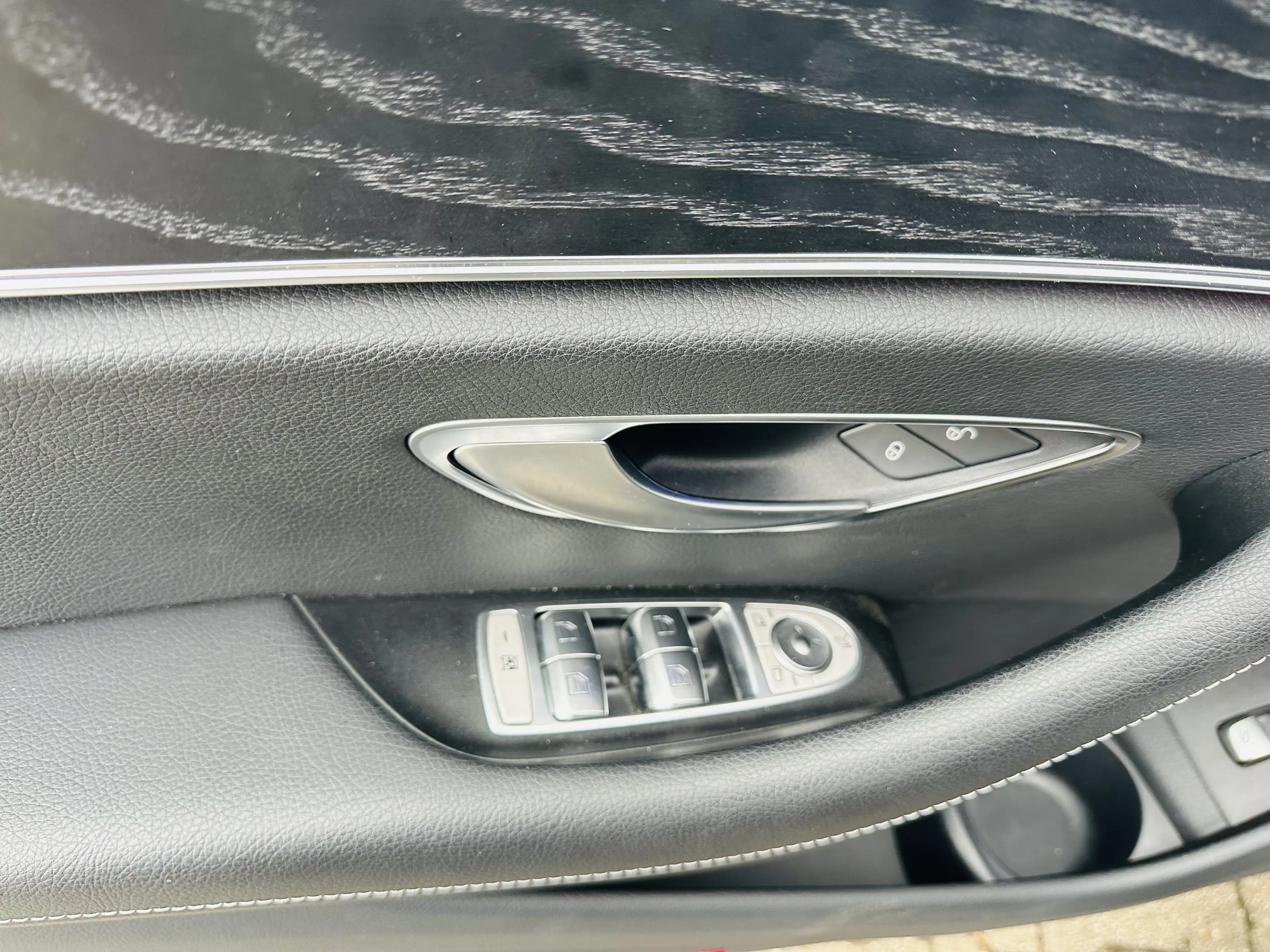 Mercedes-Benz E 220 E 220 d (213.004)Modifiziertes Modell — photo 13