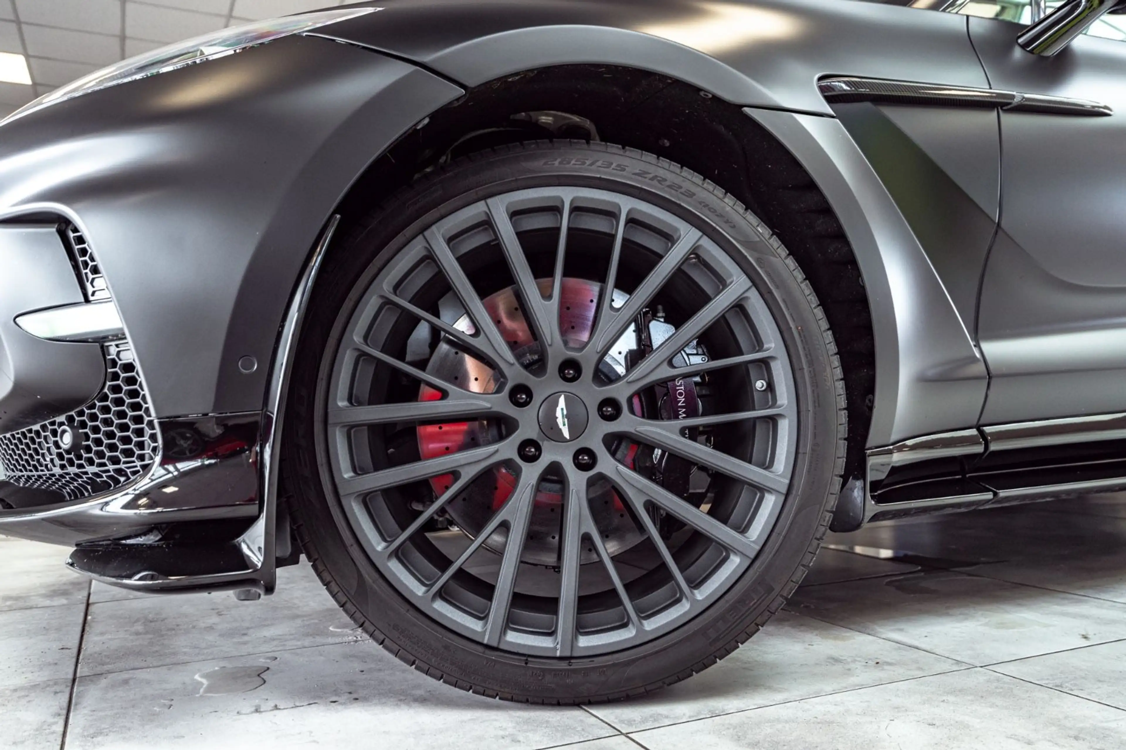 Aston Martin DBX 707*Satinblack*Carbon Ext&Int*ASTON WARRENTY — photo 12