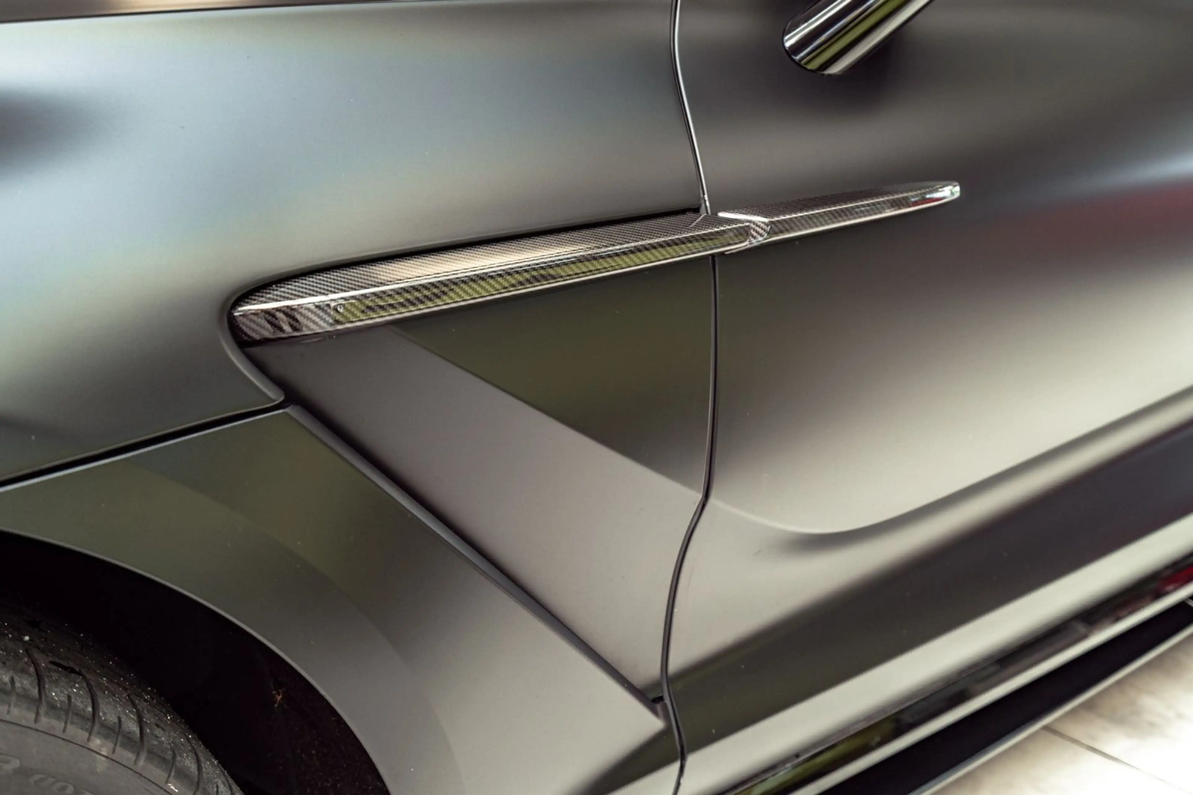 Aston Martin DBX 707*Satinblack*Carbon Ext&Int*ASTON WARRENTY — photo 13