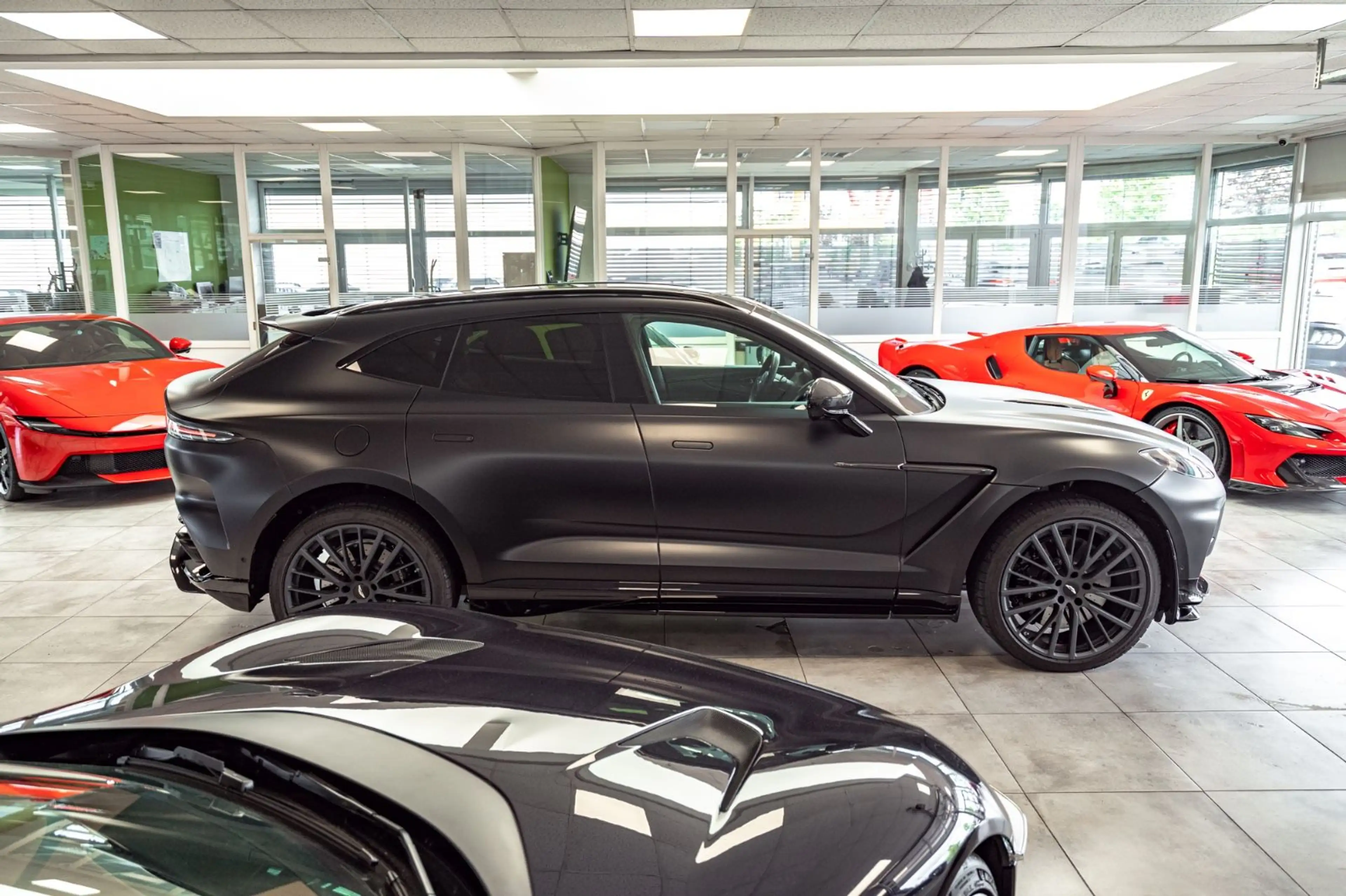 Aston Martin DBX 707*Satinblack*Carbon Ext&Int*ASTON WARRENTY — photo 8