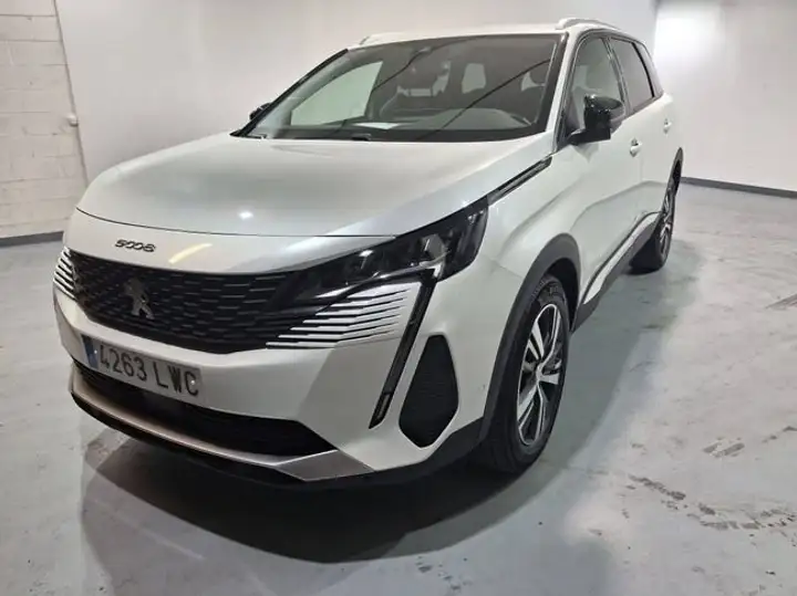 Peugeot 5008 1.2 PureTech S&S Allure (2021) 2022