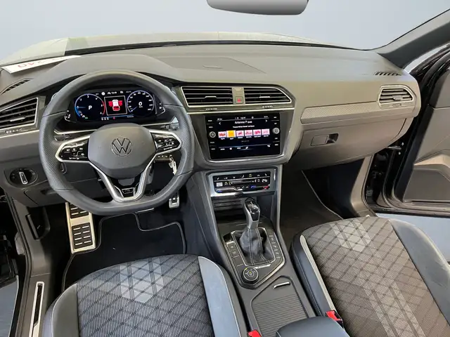 Volkswagen Tiguan view 8