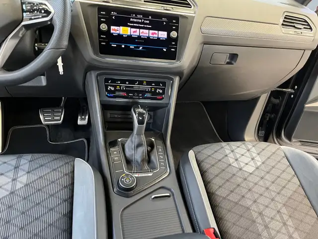 Volkswagen Tiguan view 9