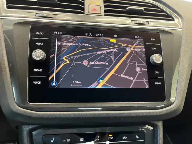Volkswagen Tiguan view 13