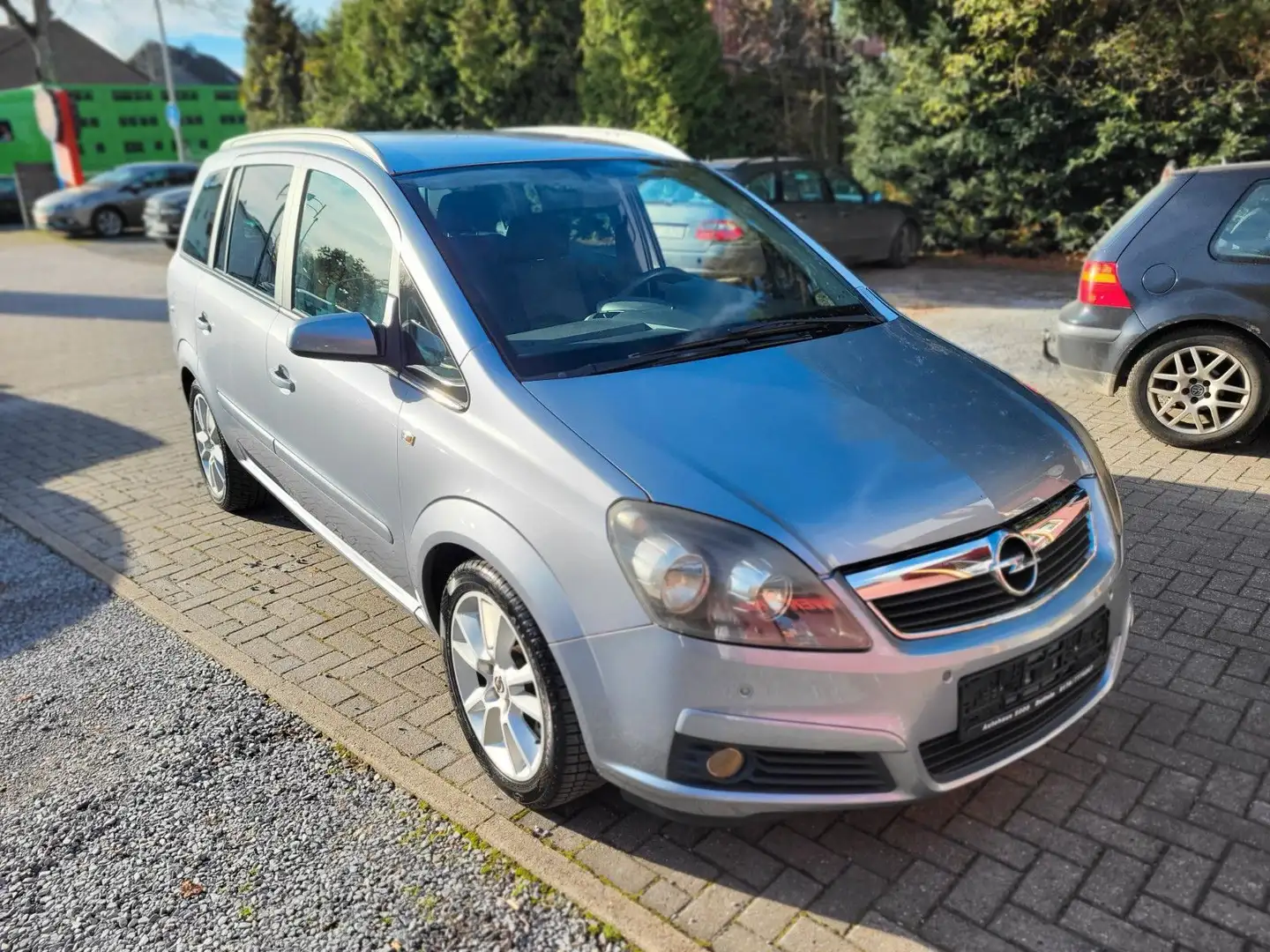 Opel Zafira B Sport 7 Sitzer Silber - 2