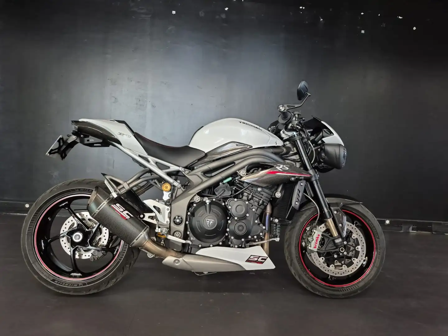 Triumph Speed Triple 1050 Blanc - 1