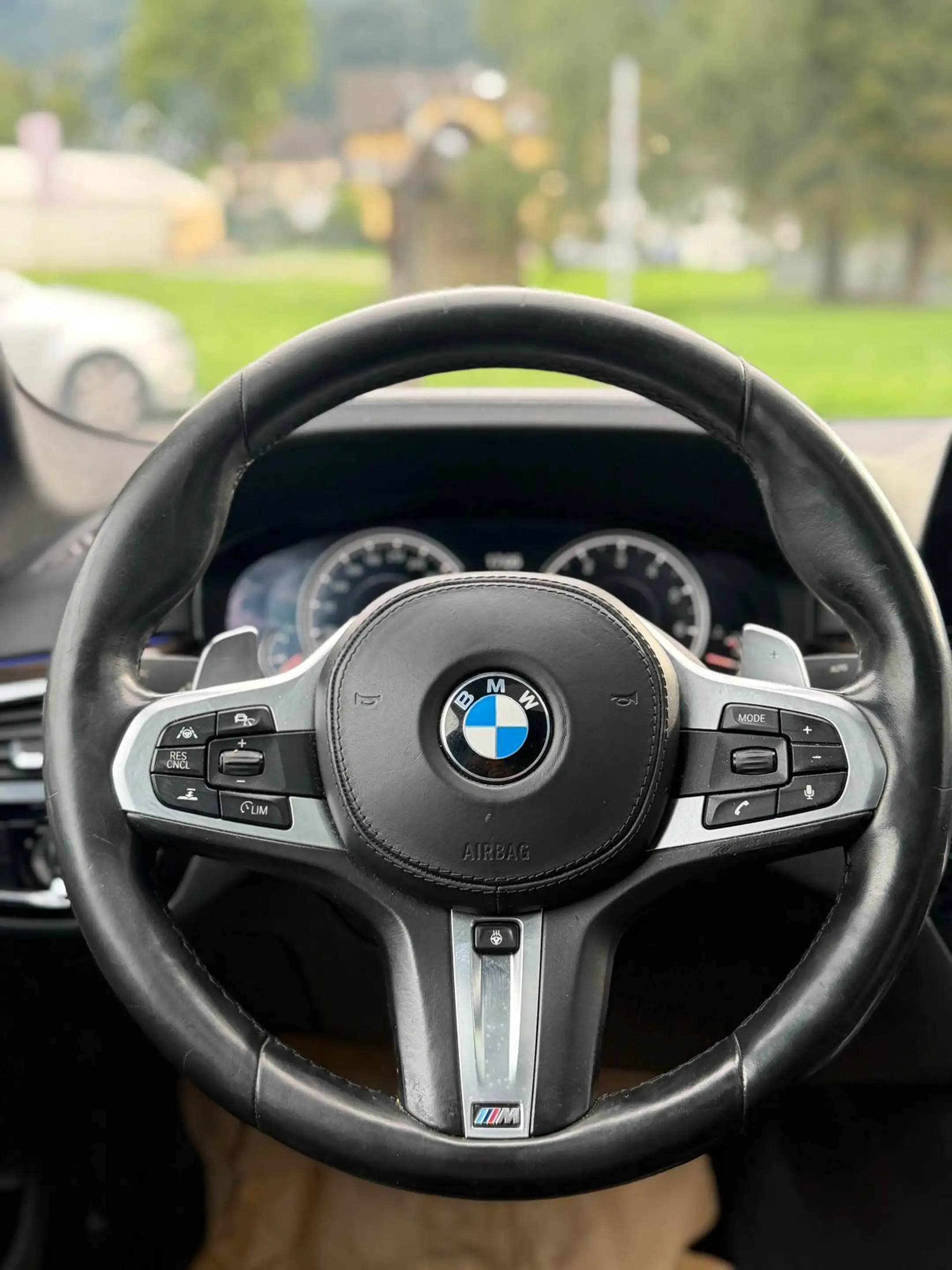 BMW 540 540 i xDrive Luxury Line — photo 8