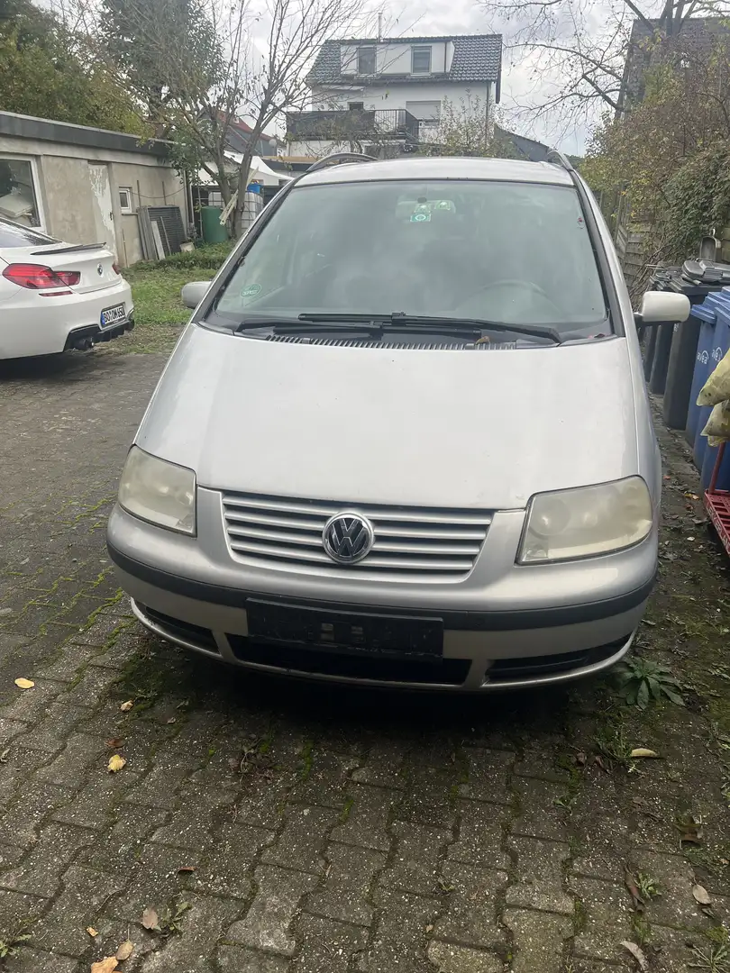 Volkswagen Sharan 1.9 TDI - 1