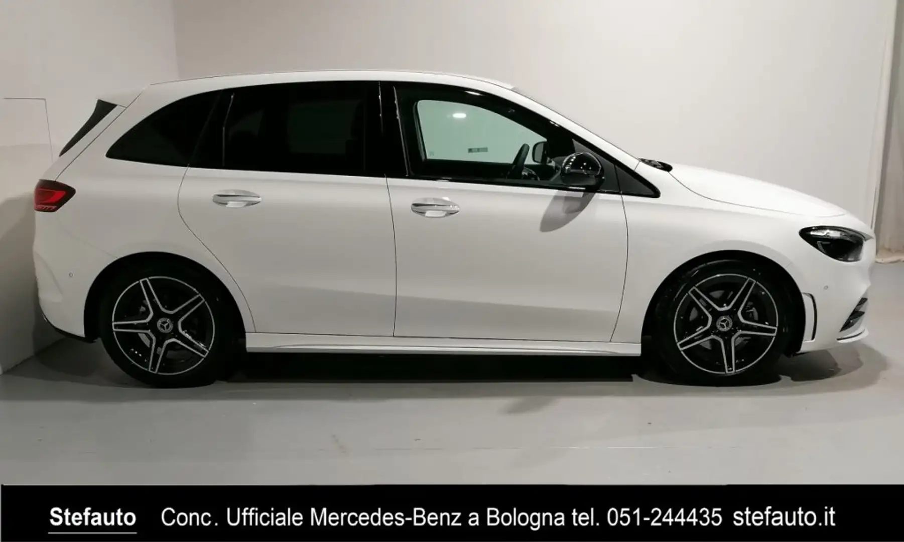 Mercedes-Benz B 180 d Automatic Premium AMG Line White - 2