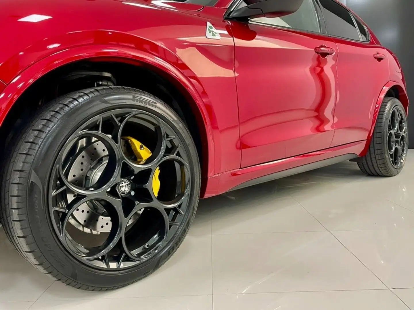 Alfa Romeo Stelvio 2.9L 375kW (510CV) Quadrifoglio Rouge - 2