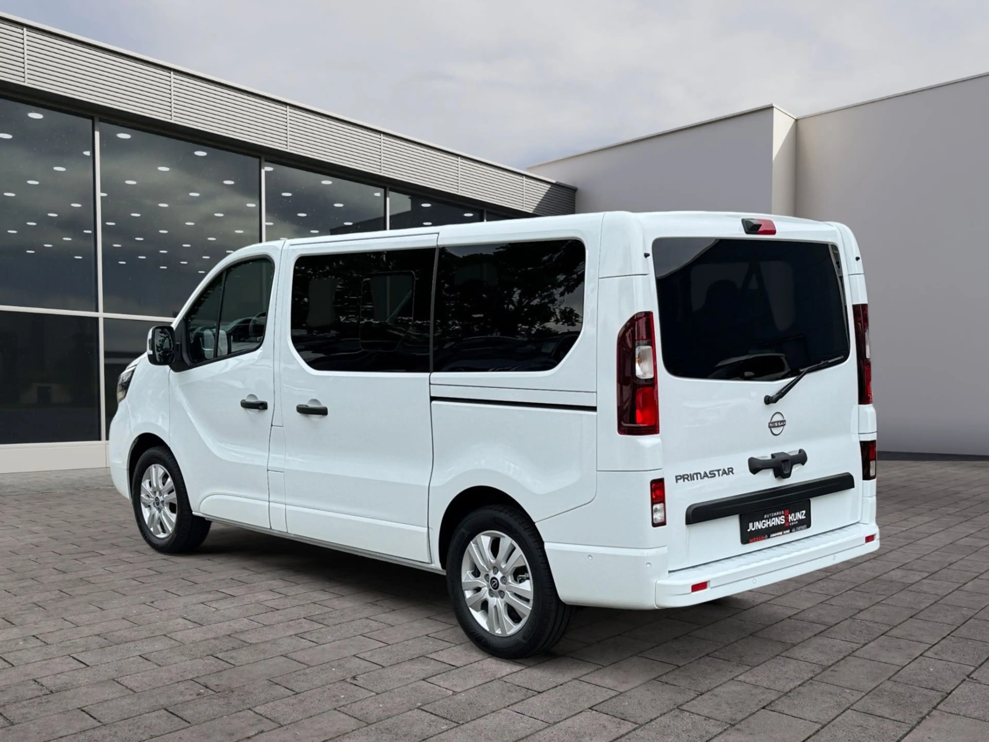 Nissan Primastar Kombi 8-Sitzer dci170 AT TEKNA 2ST HK — photo 5