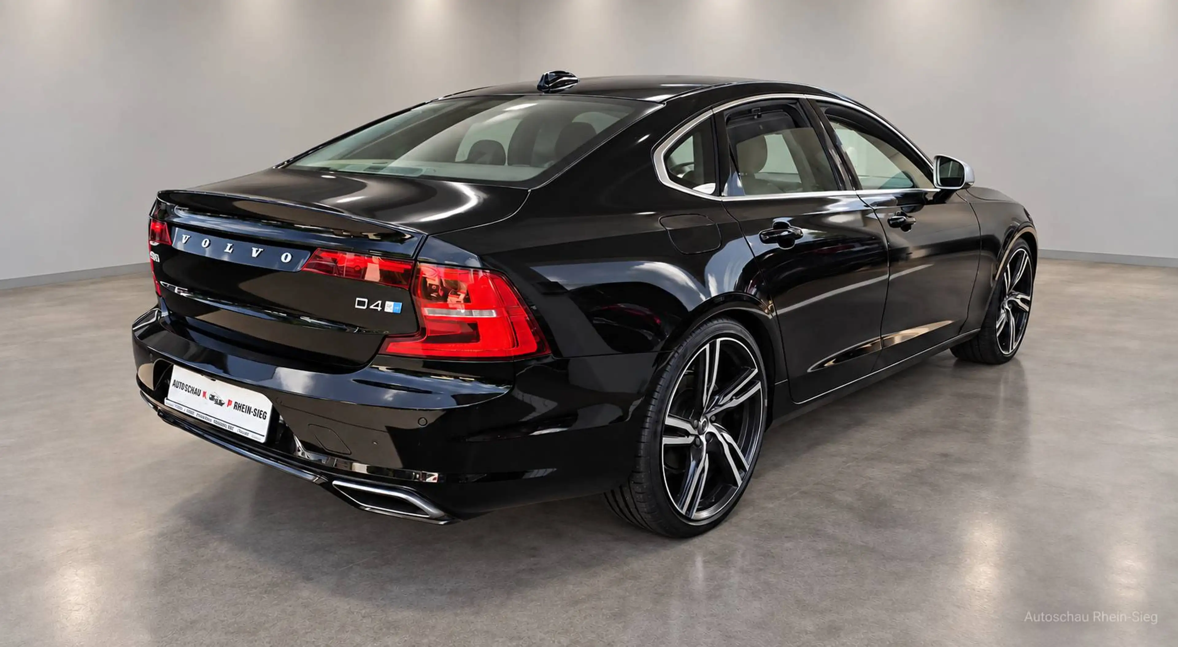 Volvo S90 R Design — photo 5