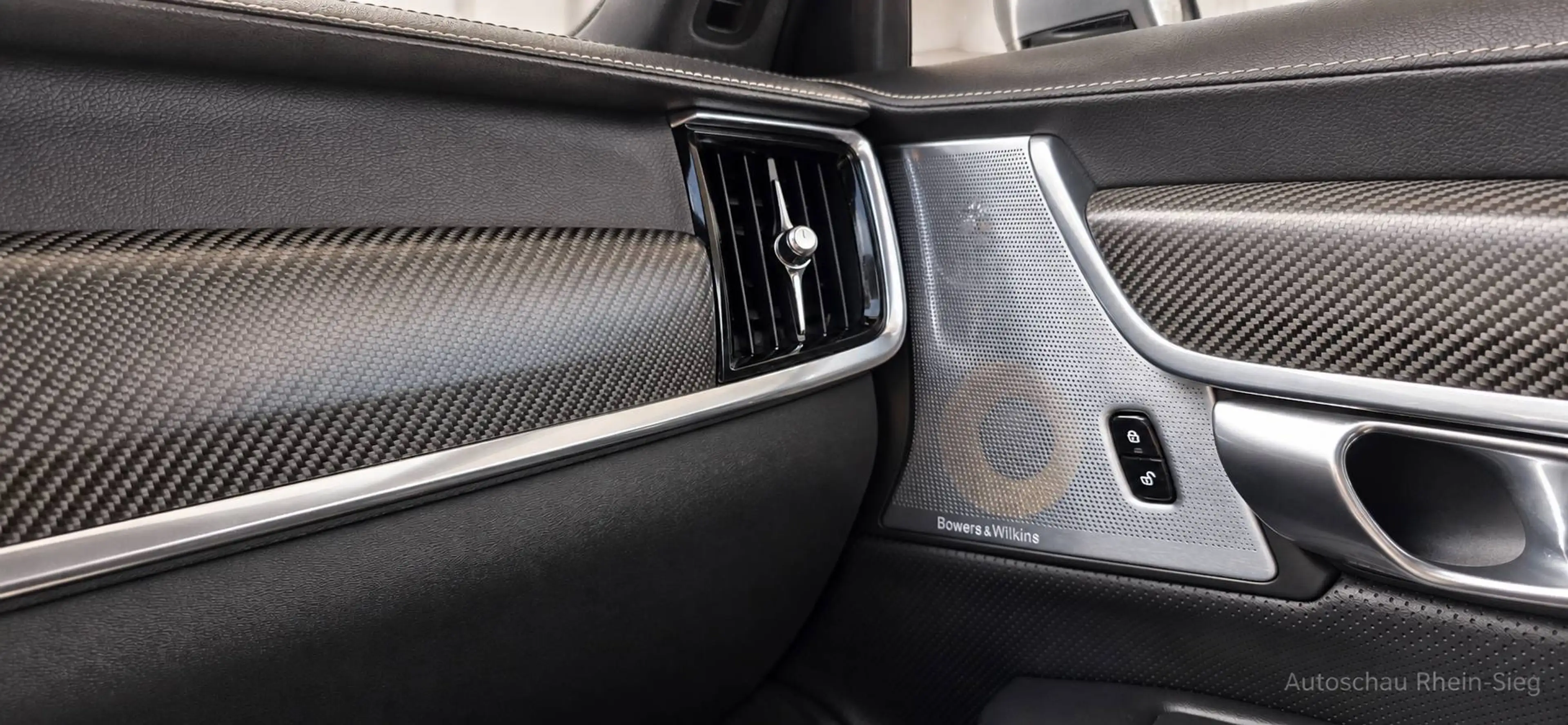Volvo S90 R Design — photo 11
