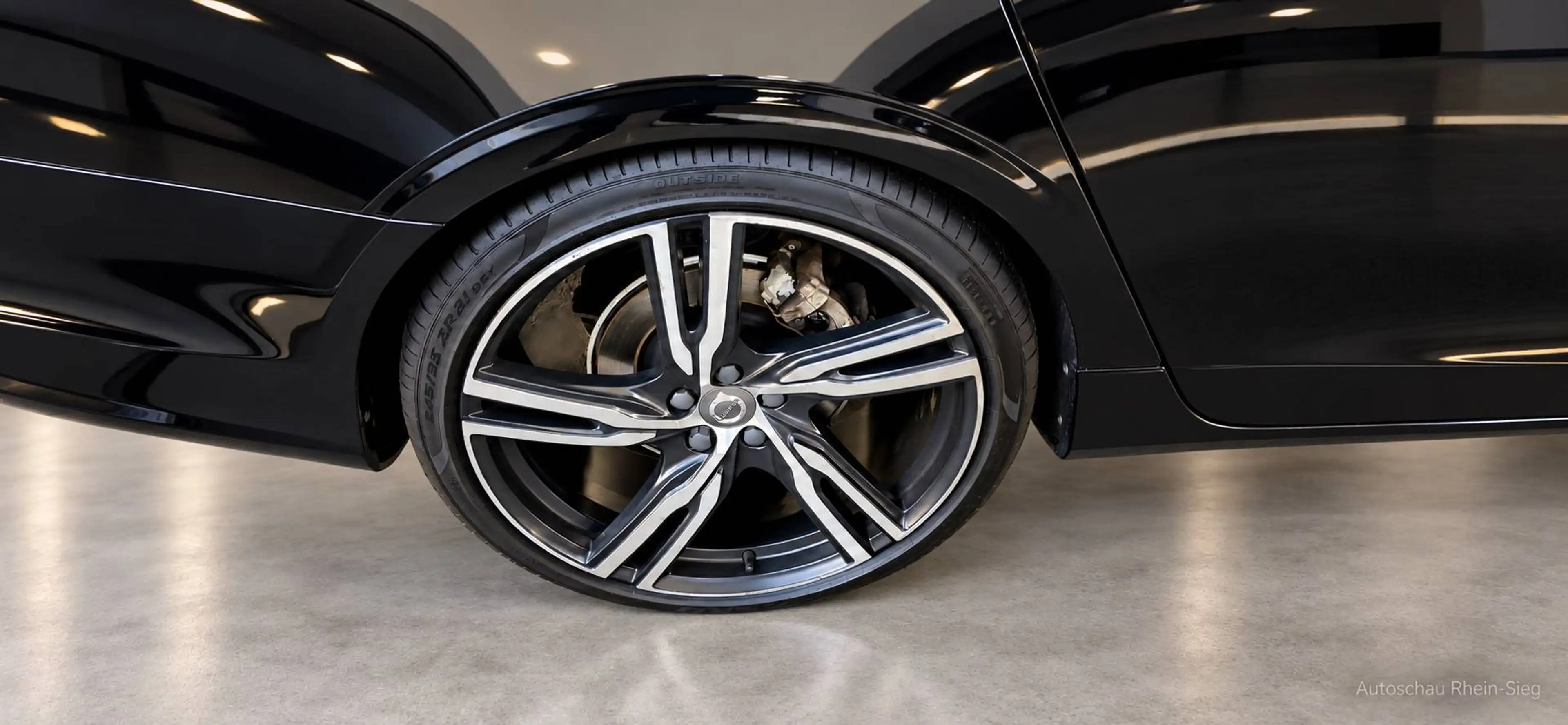 Volvo S90 R Design — photo 8