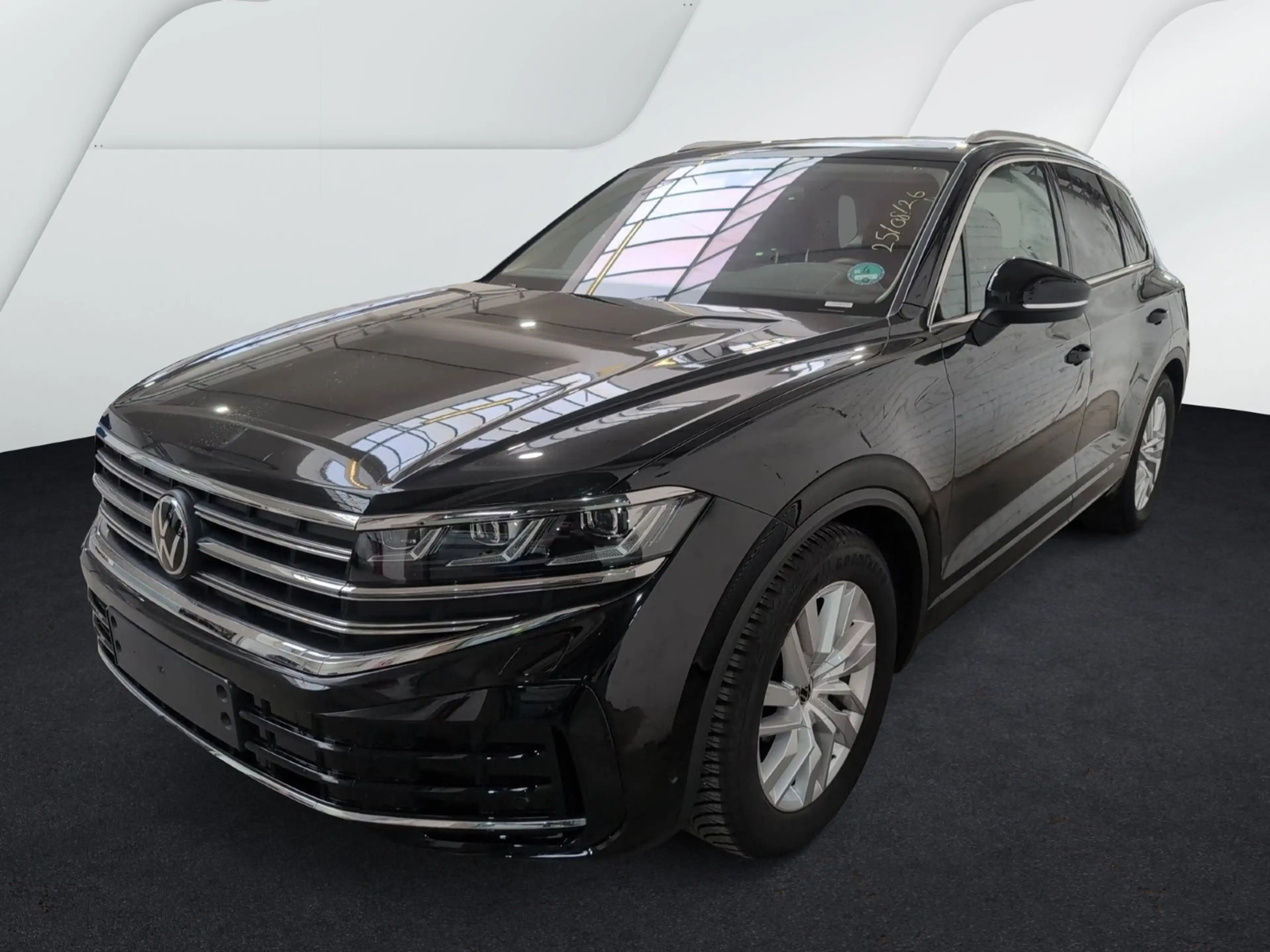 Volkswagen Touareg Elegance 3.0TDI +AHK+LUFT+TRAVEL+ — photo 2