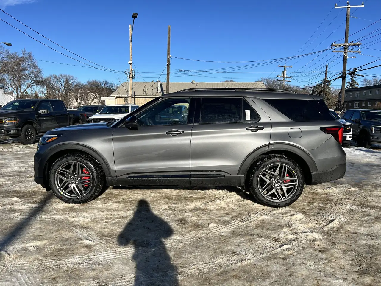 Ford Explorer снимка Ford Explorer