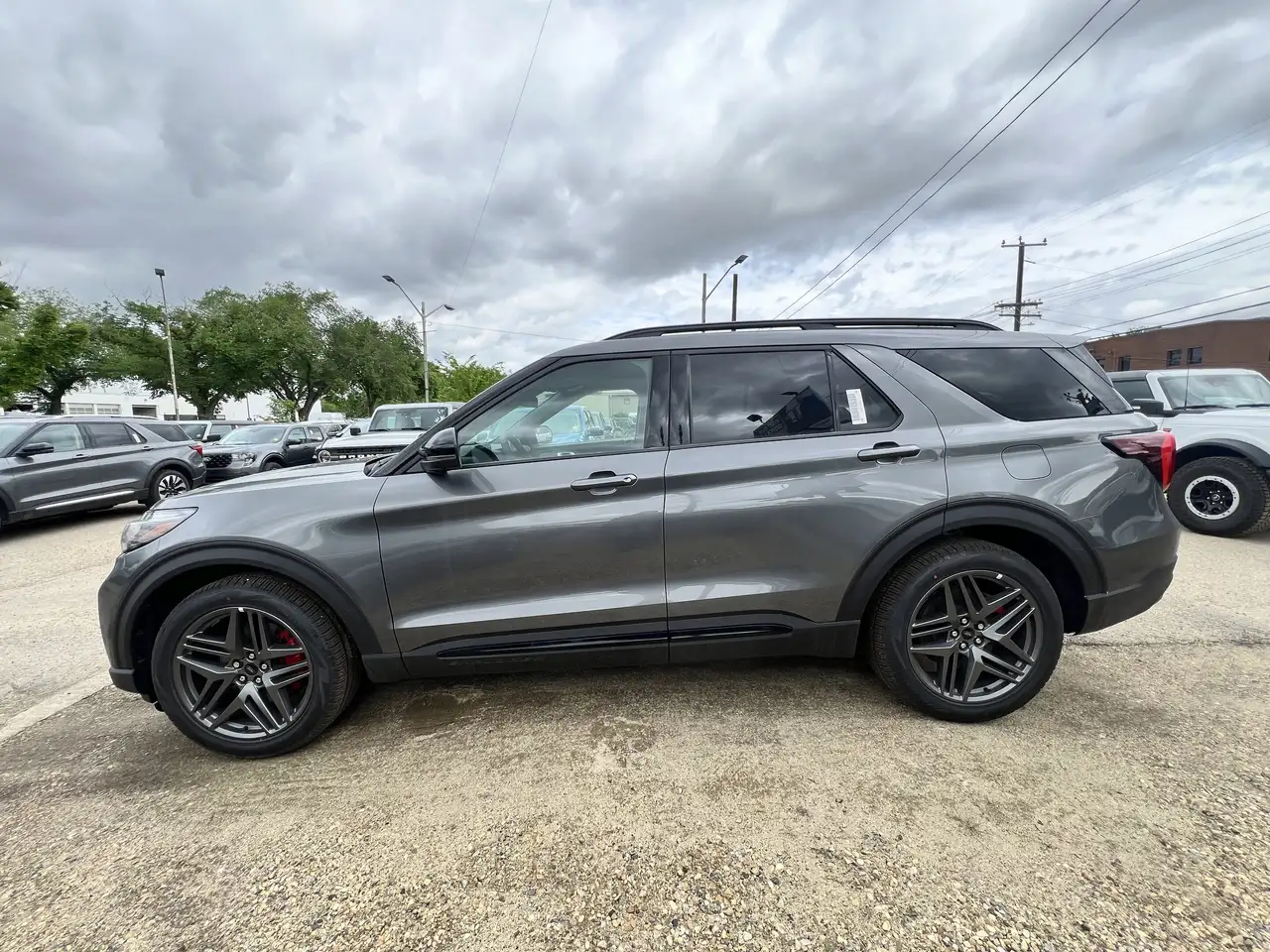 Ford Explorer photo Ford Explorer