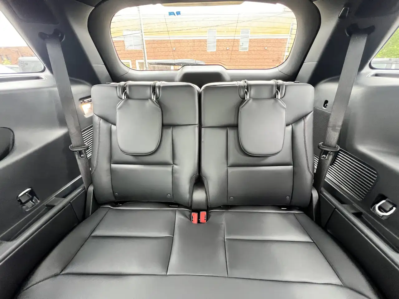 Ford Explorer photo Ford Explorer