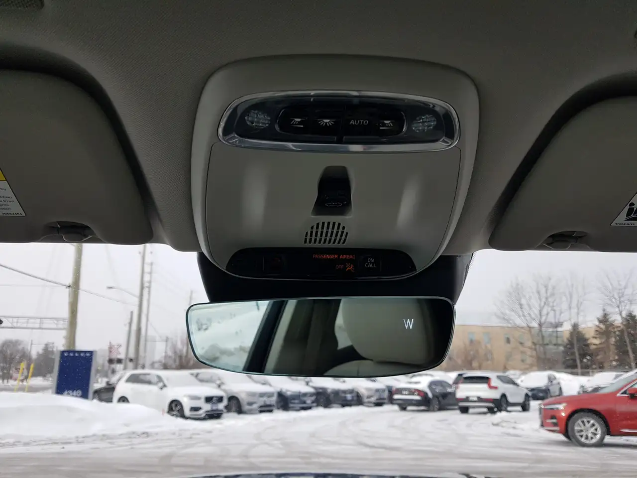 Volvo XC60 снимка Volvo XC60