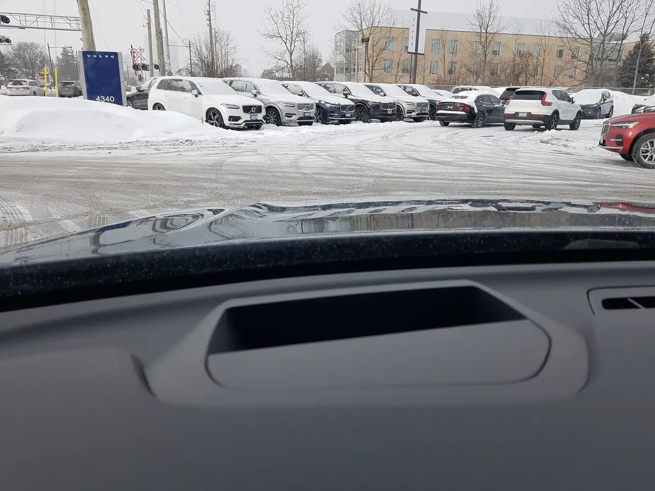 Volvo XC60 снимка Volvo XC60