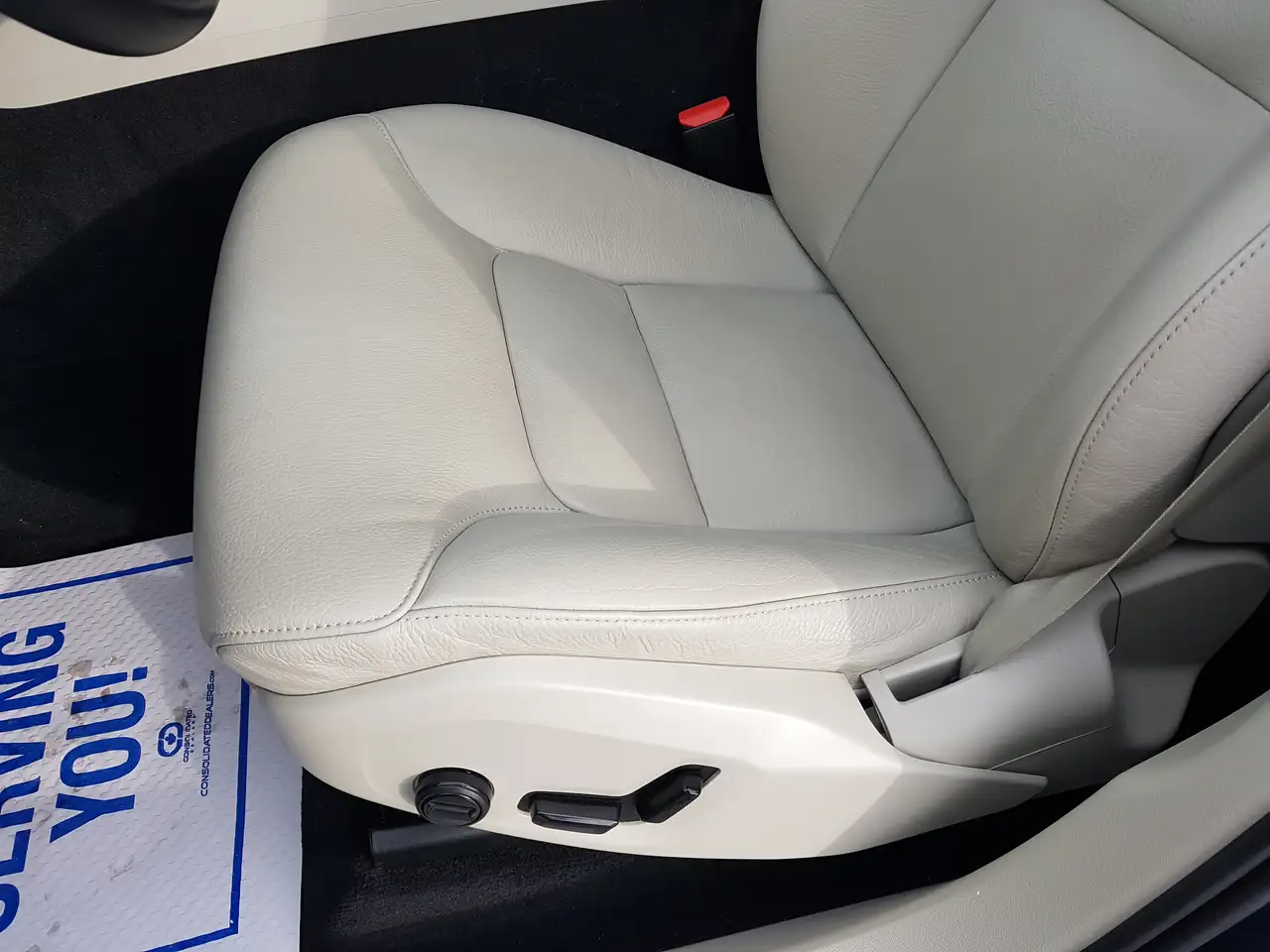 Volvo XC60 снимка Volvo XC60