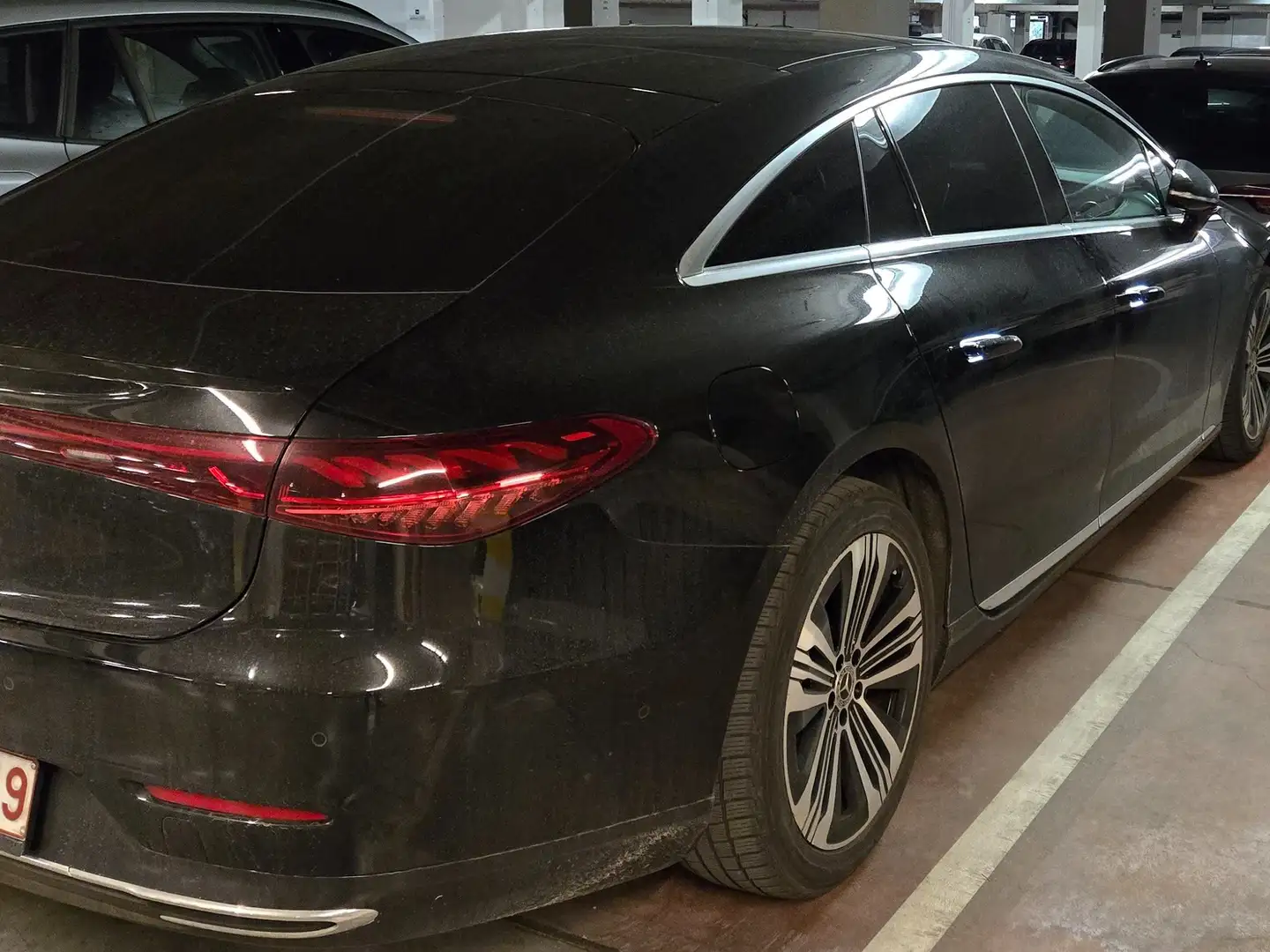 Mercedes-Benz EQS EQS 90 kWh 350 AMG Line Zwart - 1