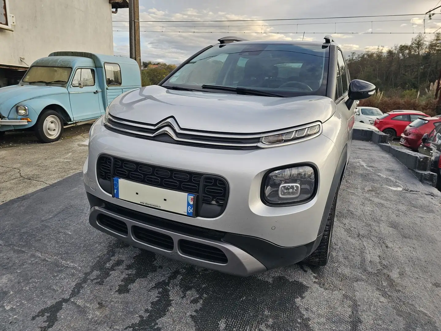 Citroen C3 Aircross PURETECH 110CH S\u0026S SHINE BUSINESS E6.D Gris - 2