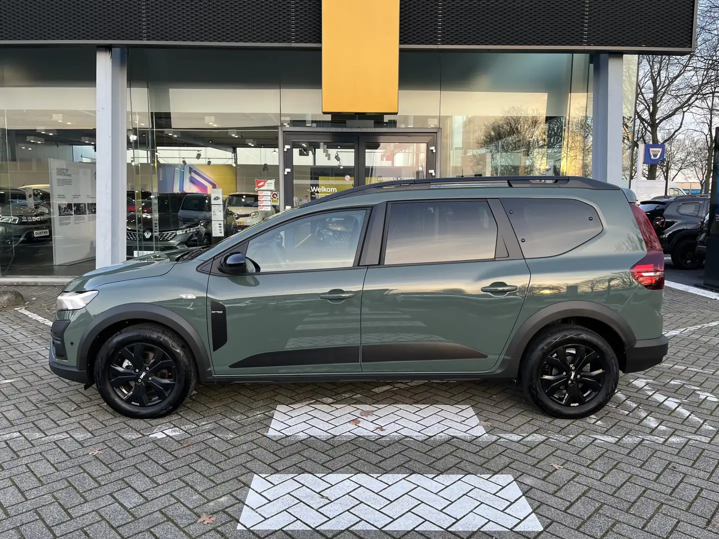 Dacia Jogger 1.0 TCe 110 EXTREME 7p. Achteruitrijcamera, 16” LM Groen - 2