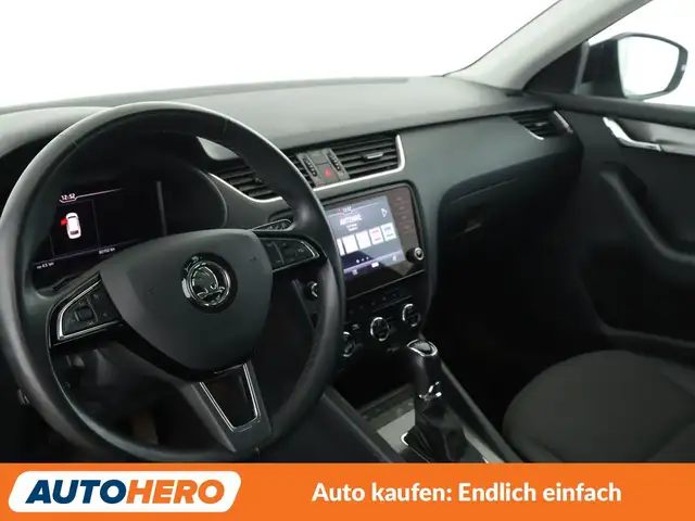 Skoda Octavia view 11