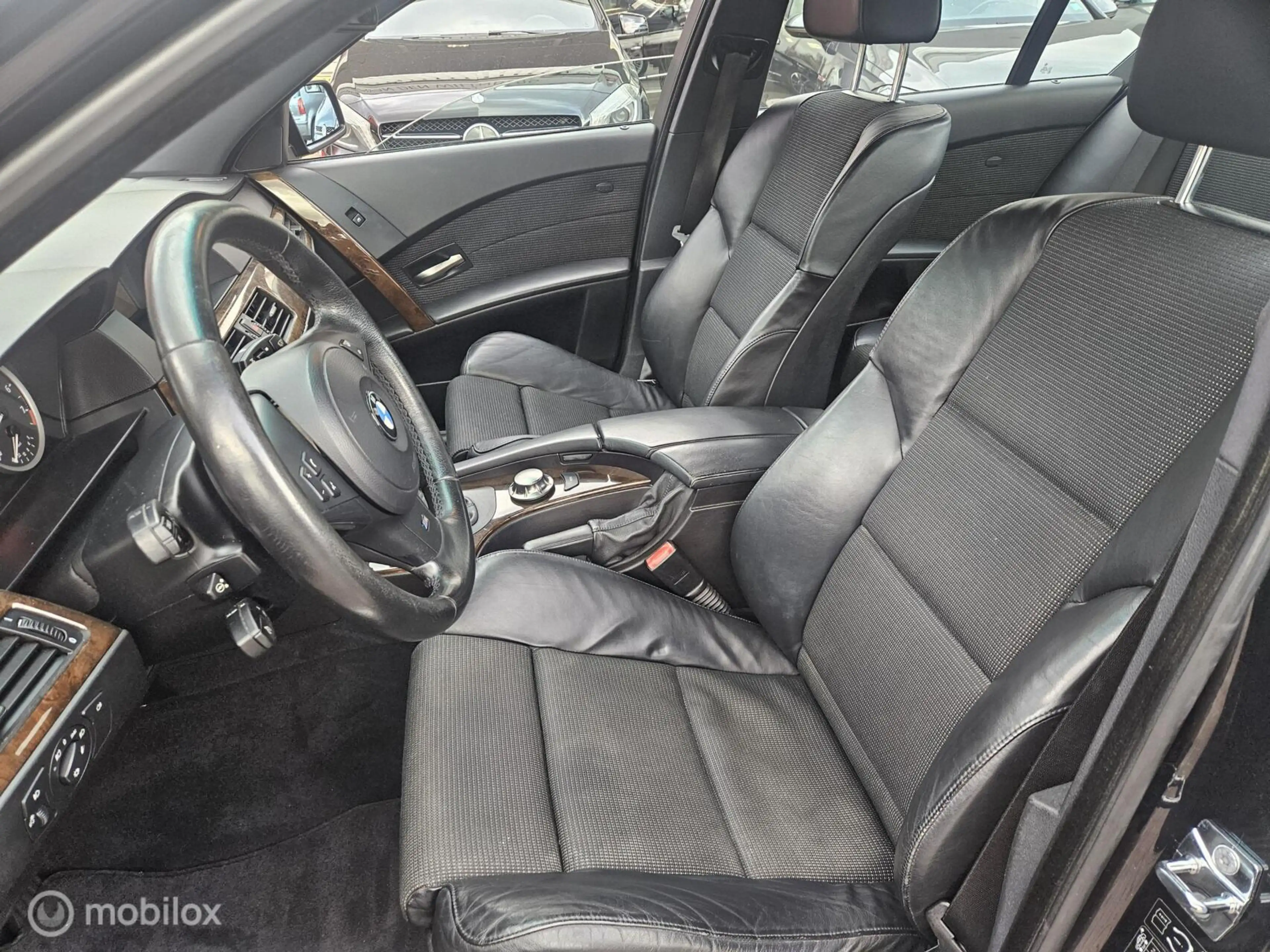 BMW 525 5-serie 525xi — photo 10
