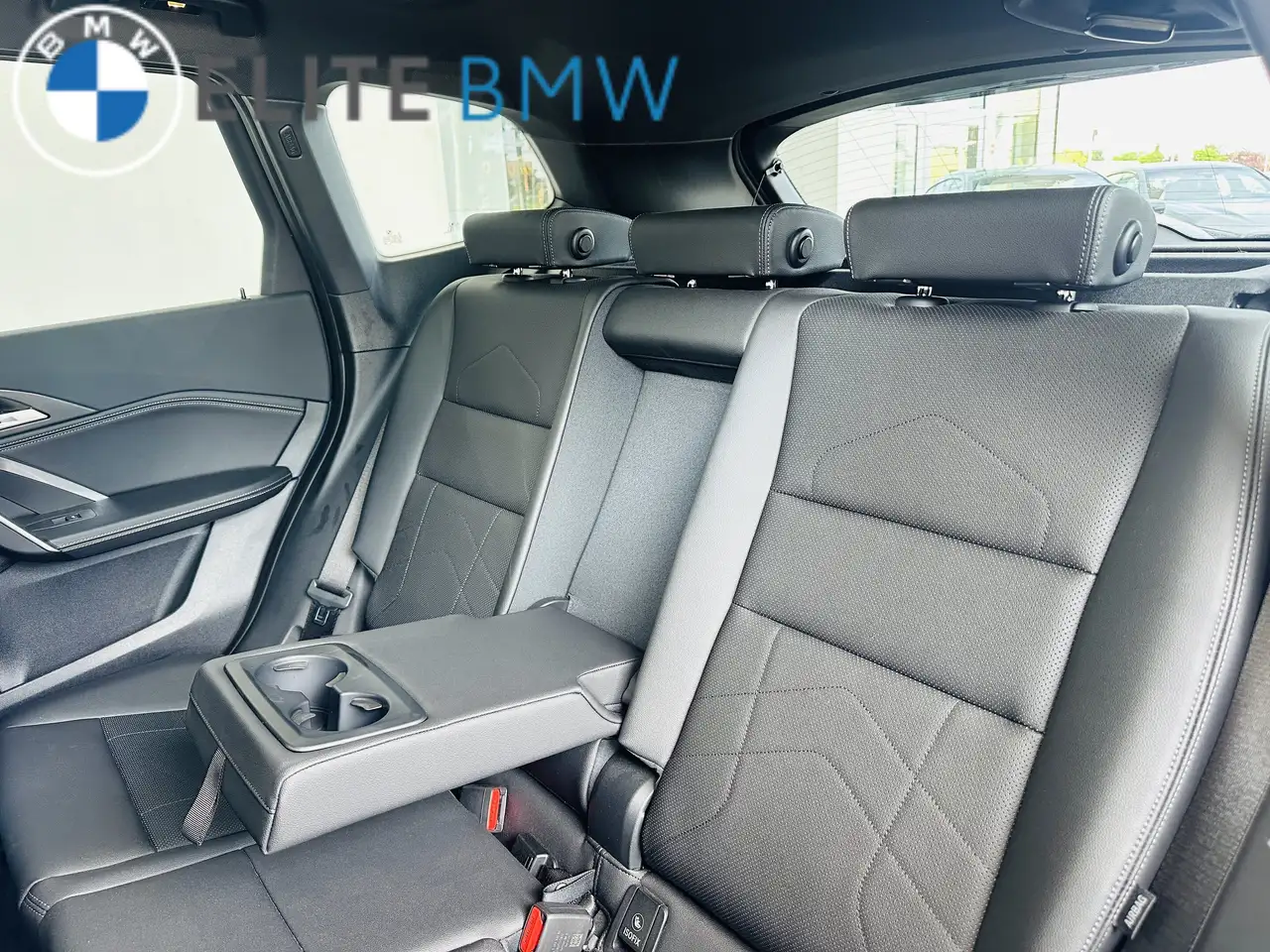 BMW X1 снимка BMW X1